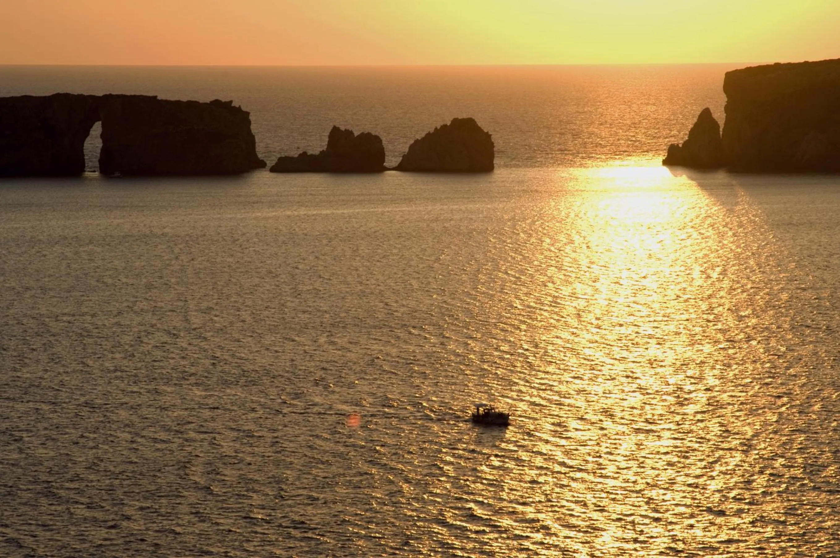 Area and facilities in Hotel Navarone