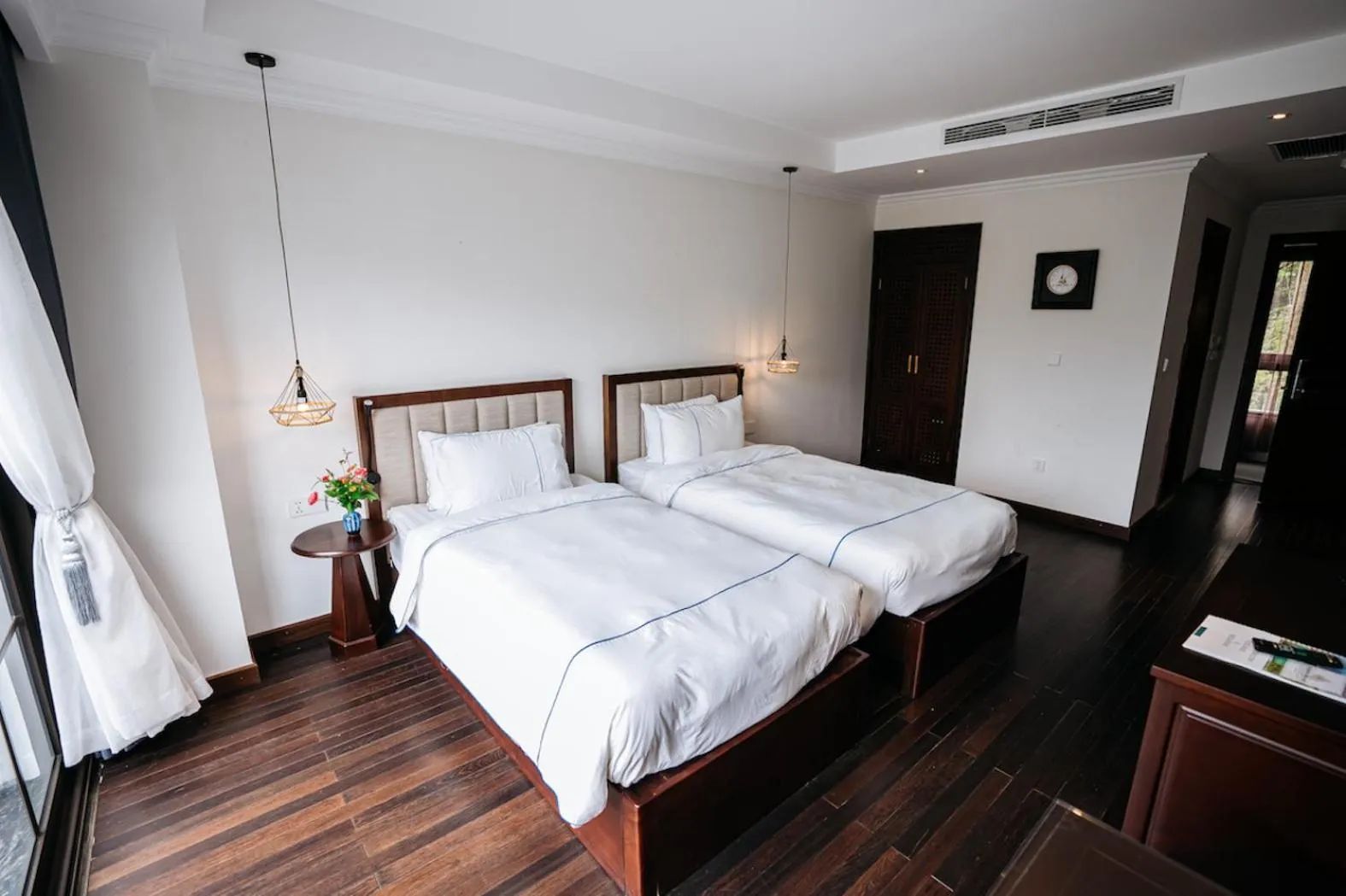 Bed in Paradise Soc Son Resort