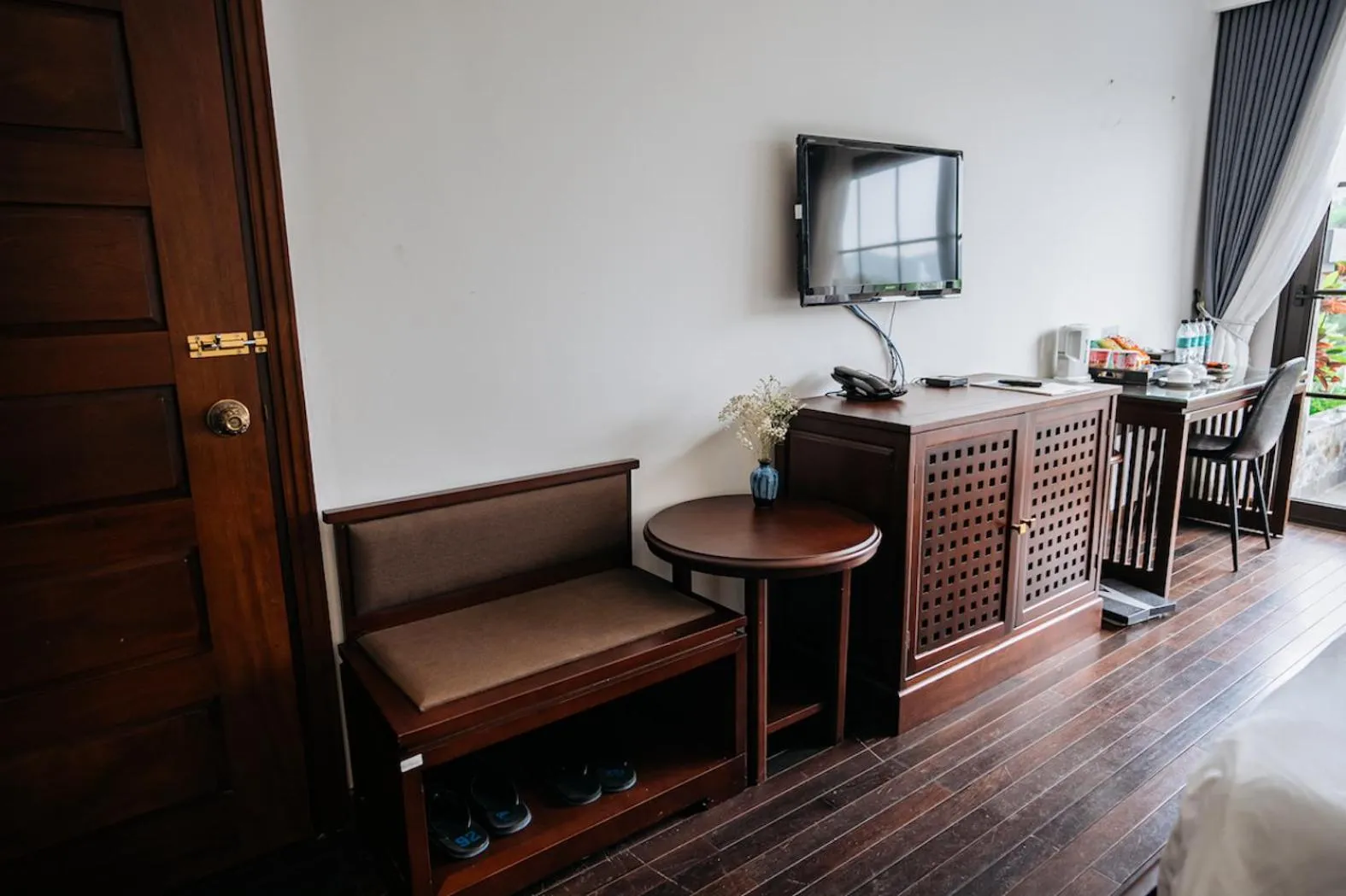 TV and multimedia in Paradise Soc Son Resort