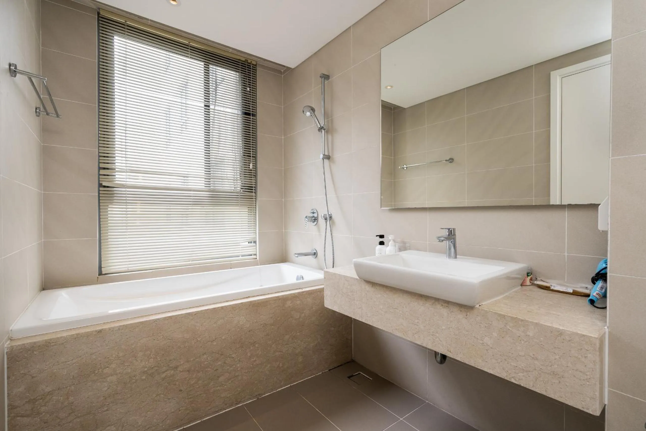 Shower in Diamond Island - Mekong Retreat Apartment