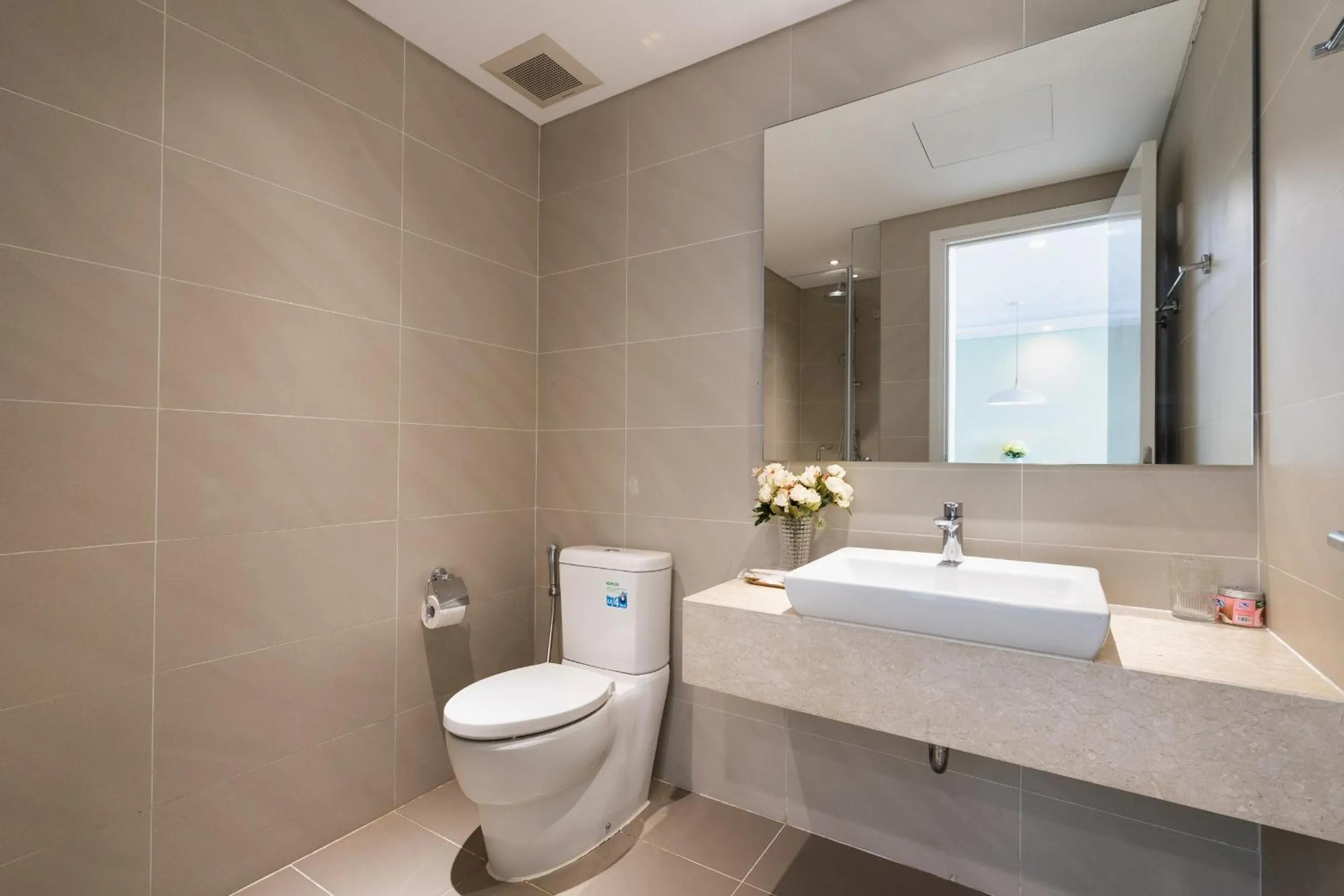 Shower in Diamond Island - Mekong Retreat Apartment