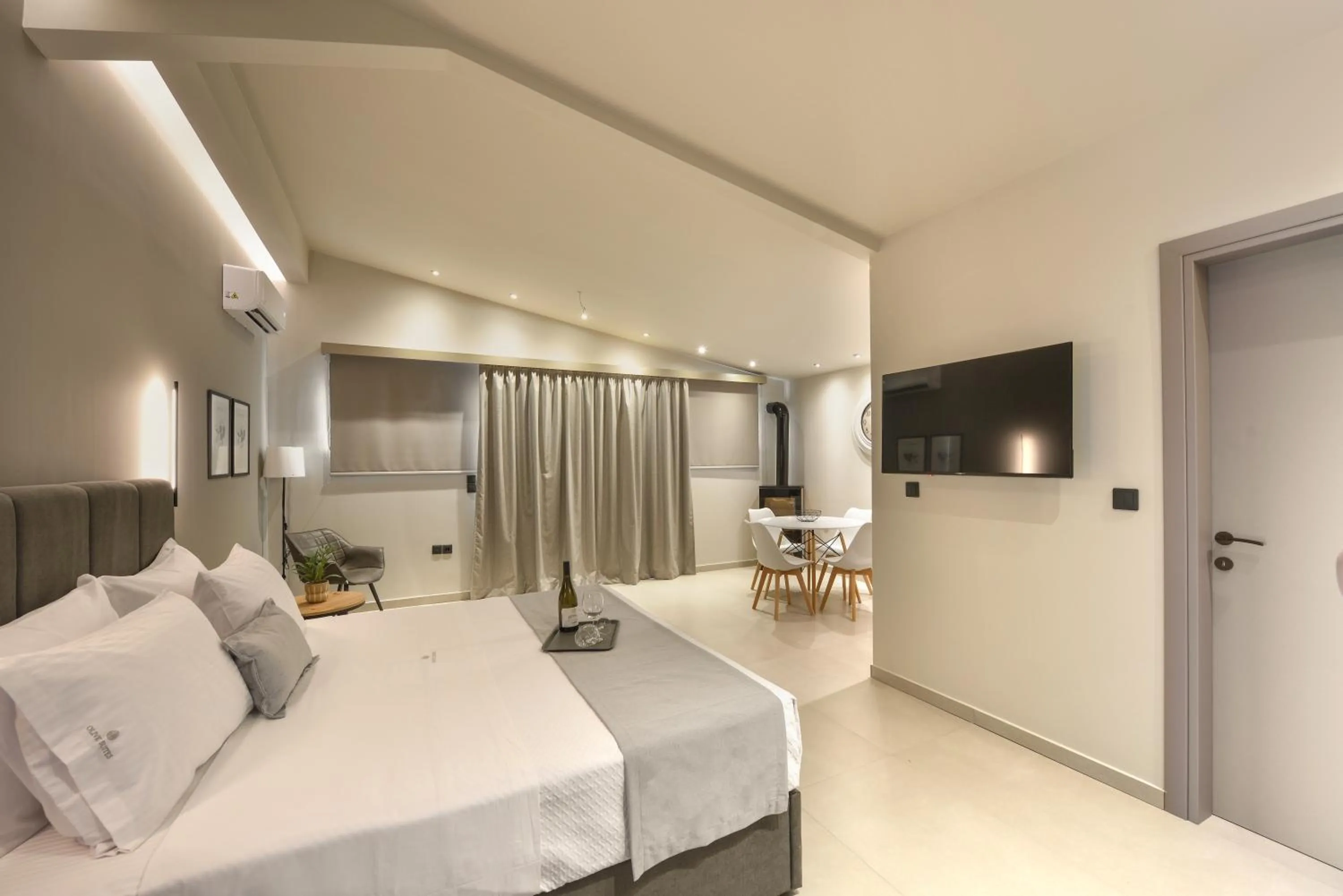 Photo of the whole room, Bed in Olive All-Seasons Suites, Panel Hospitality Homes & Villas