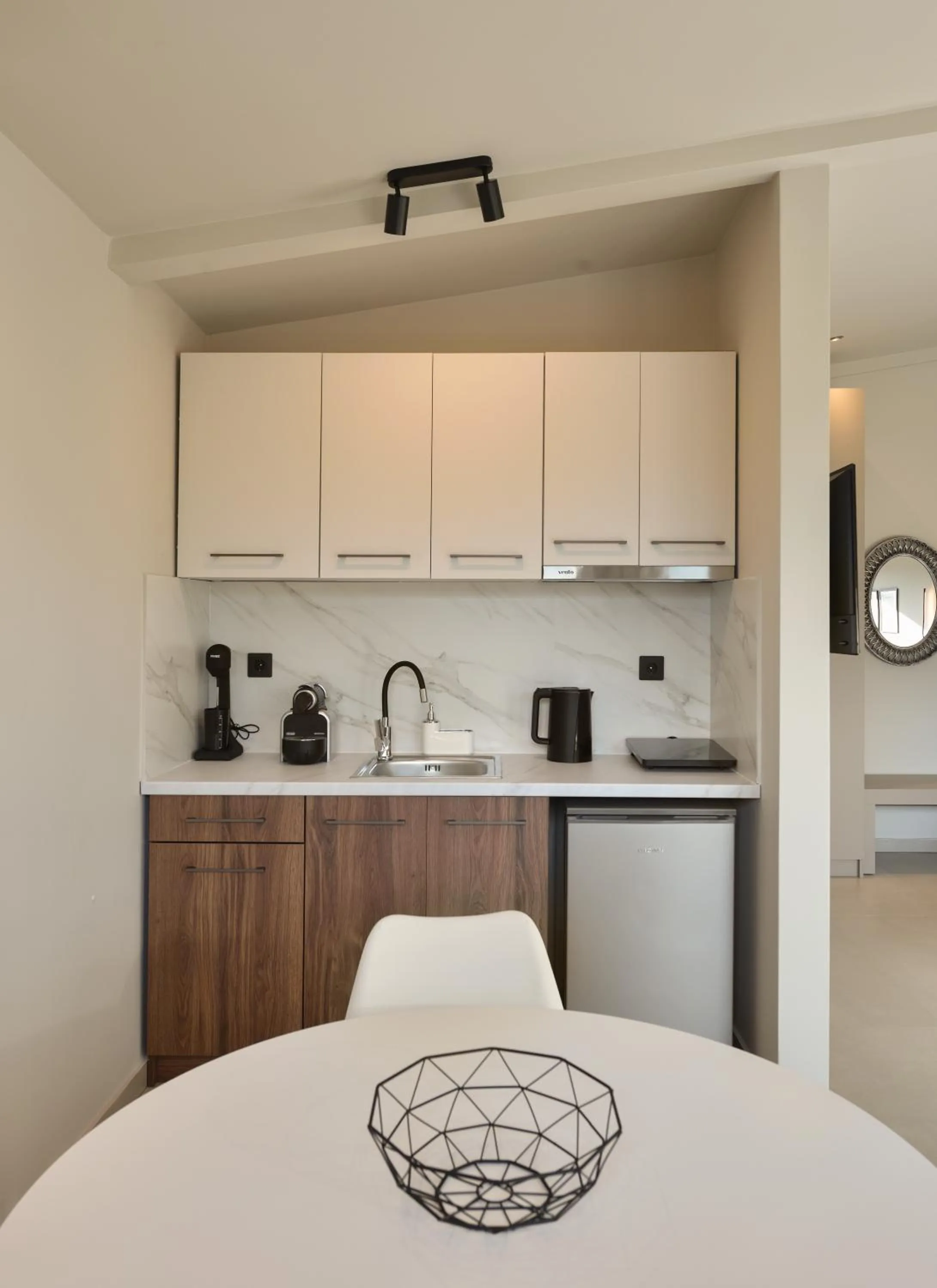 Kitchen or kitchenette, Bed in Olive All-Seasons Suites, Panel Hospitality Homes & Villas