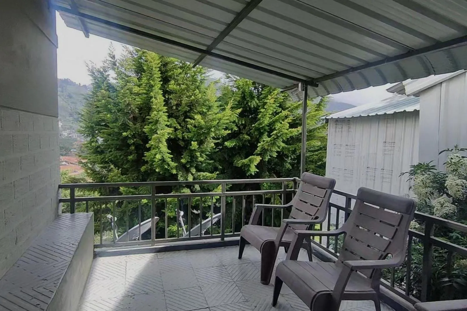 Balcony/Terrace in Avadale Kodaikanal - Stag Groups Not Allowed