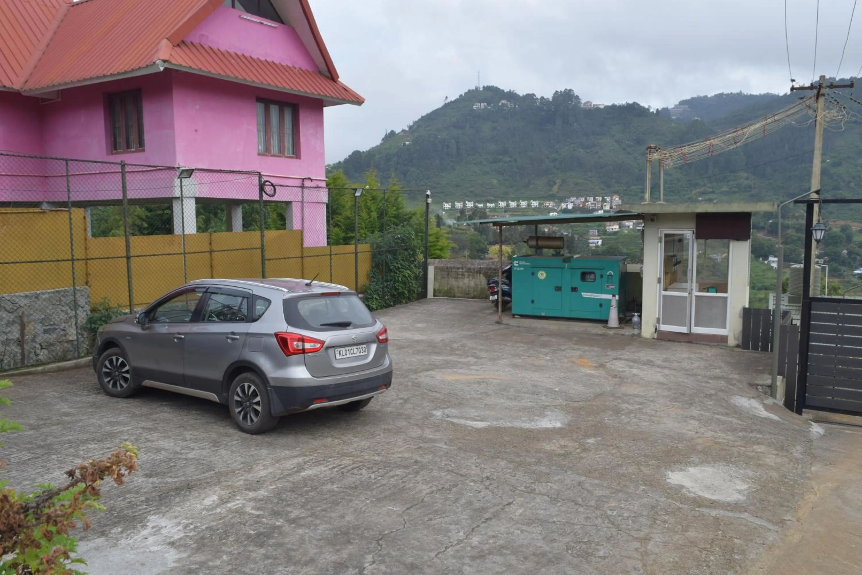Parking in Avadale Kodaikanal - Stag Groups Not Allowed