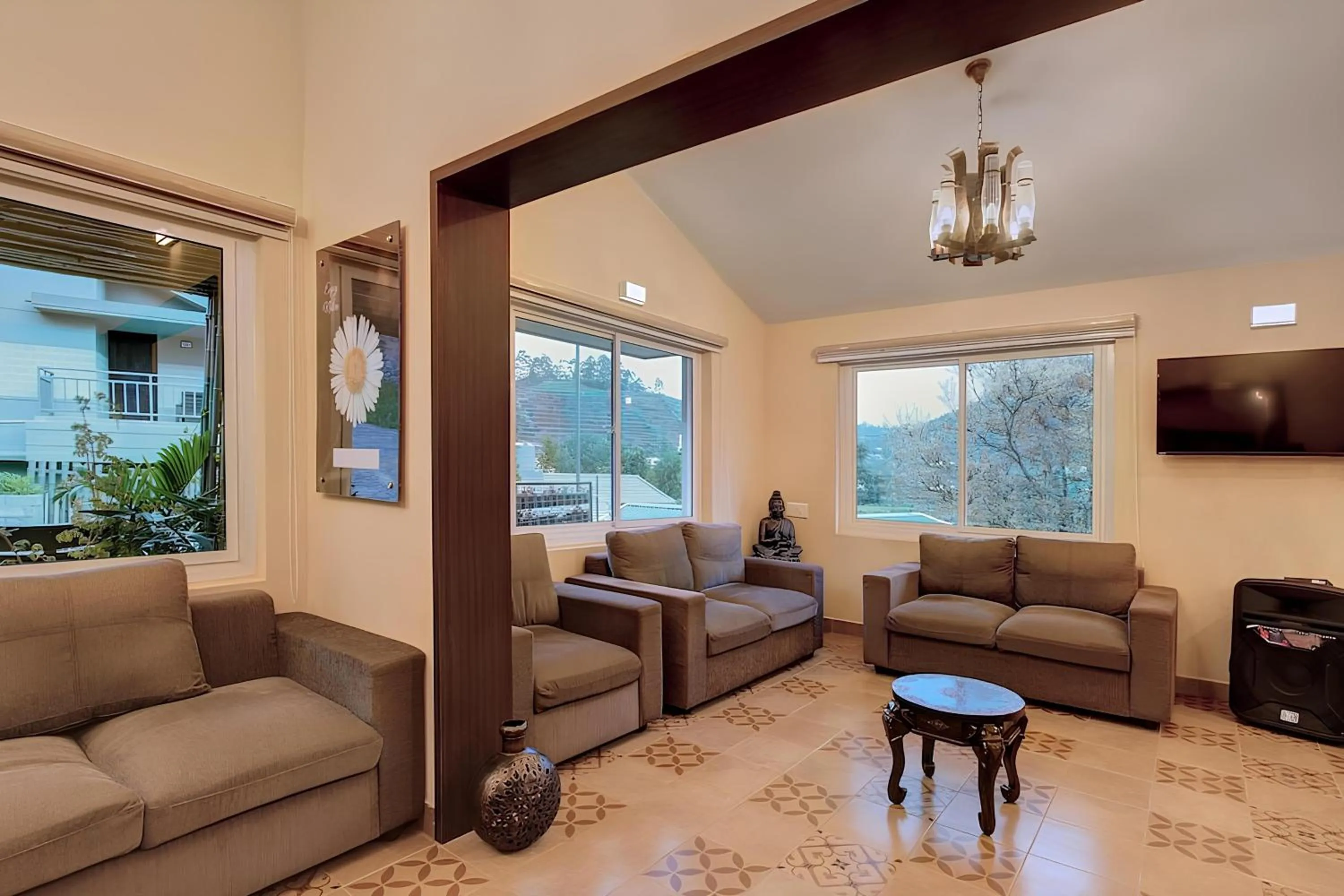 Lobby or reception in Avadale Kodaikanal - Stag Groups Not Allowed