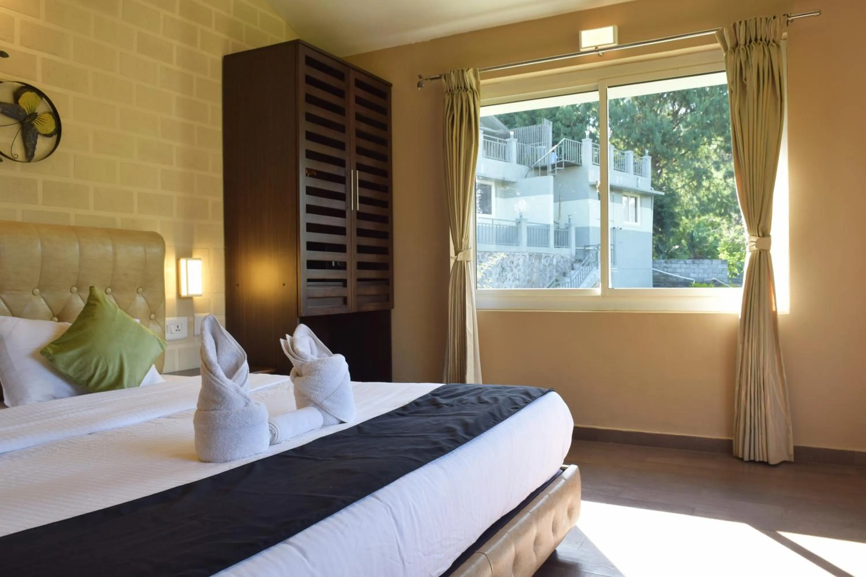 Bedroom, Bed in Avadale Kodaikanal - Stag Groups Not Allowed