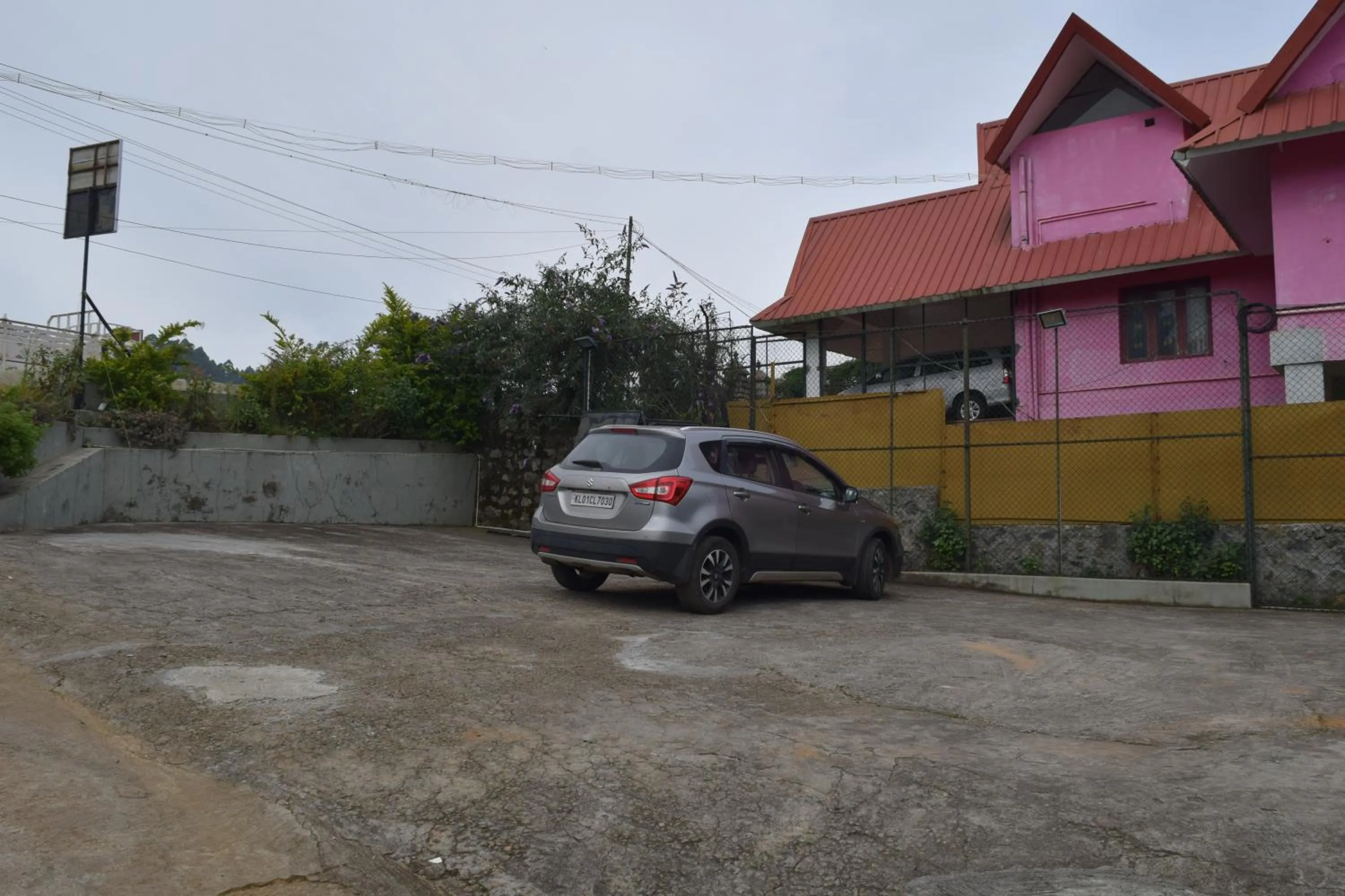 Parking in Avadale Kodaikanal - Stag Groups Not Allowed