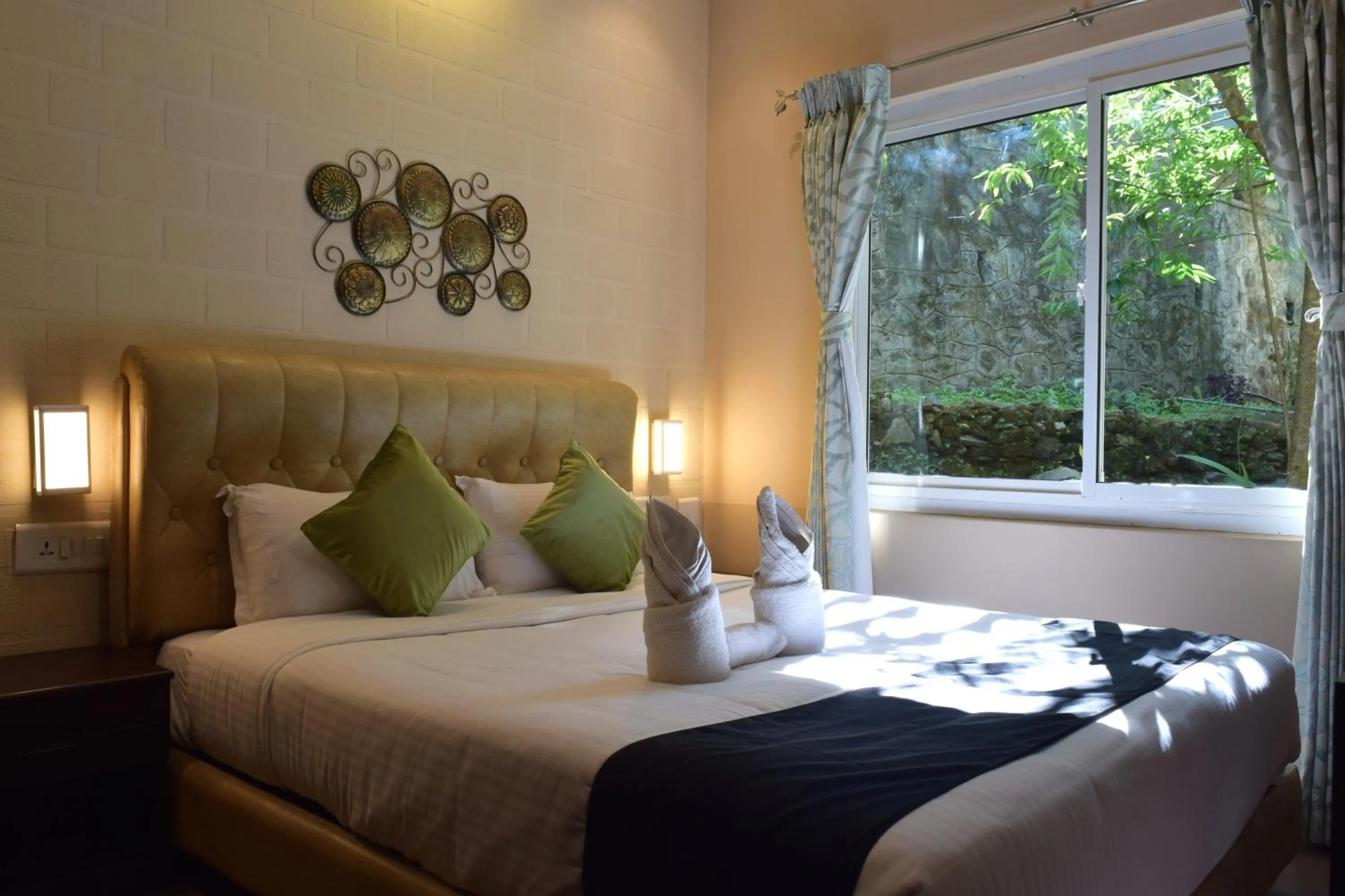 Bedroom, Bed in Avadale Kodaikanal - Stag Groups Not Allowed