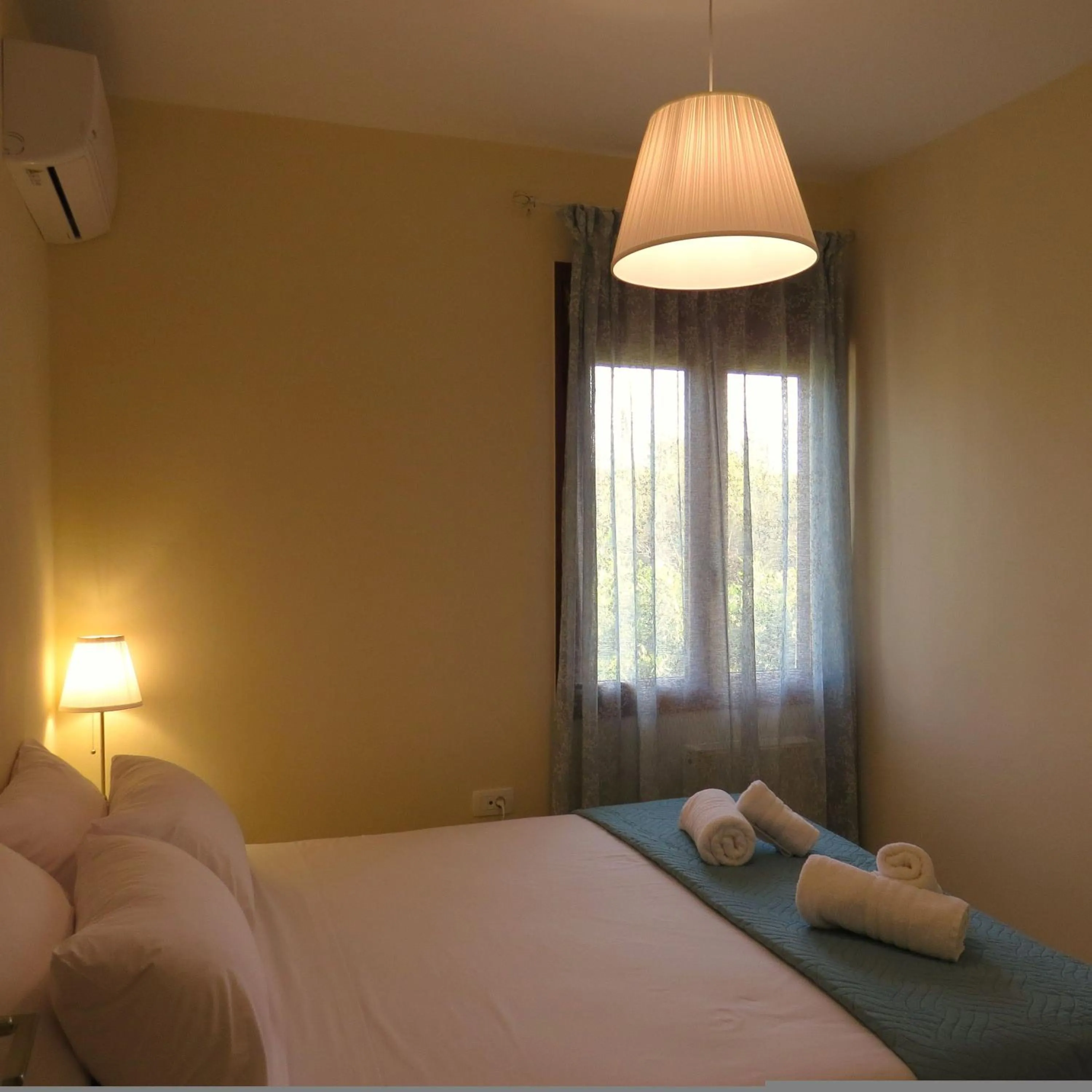 Bed in Maleme ocean front serenity