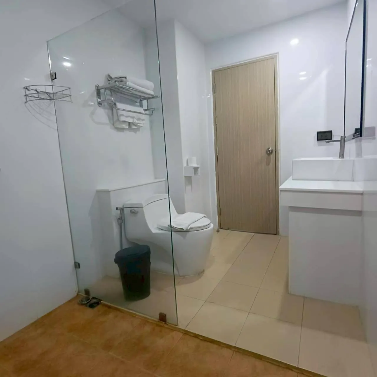 Cozy Donmueang Hotel