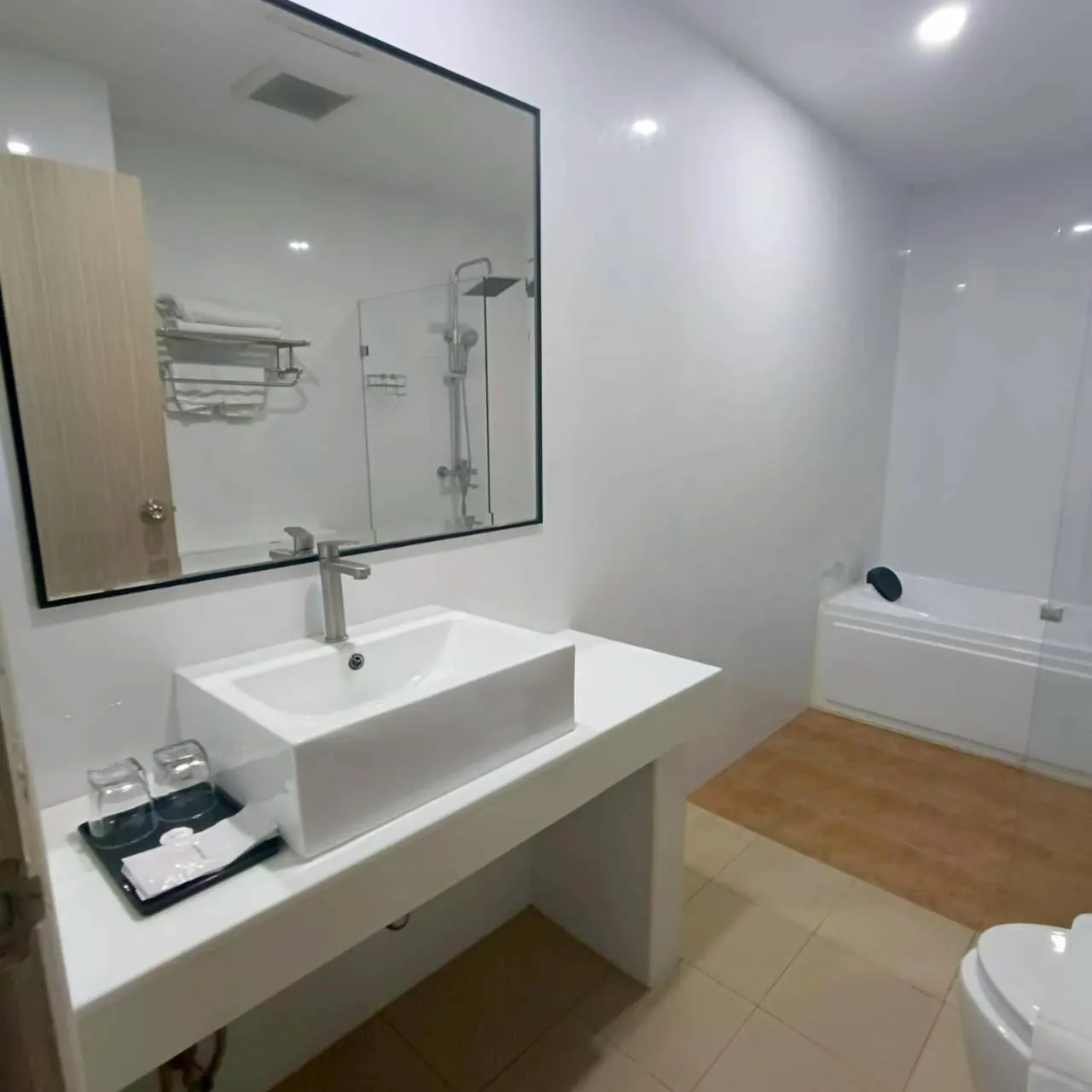 Cozy Donmueang Hotel