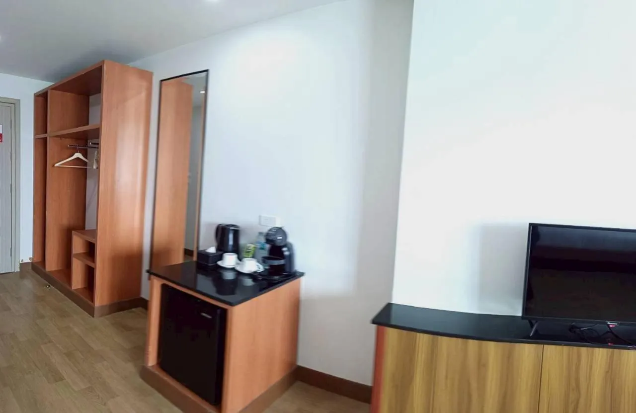 Cozy Donmueang Hotel