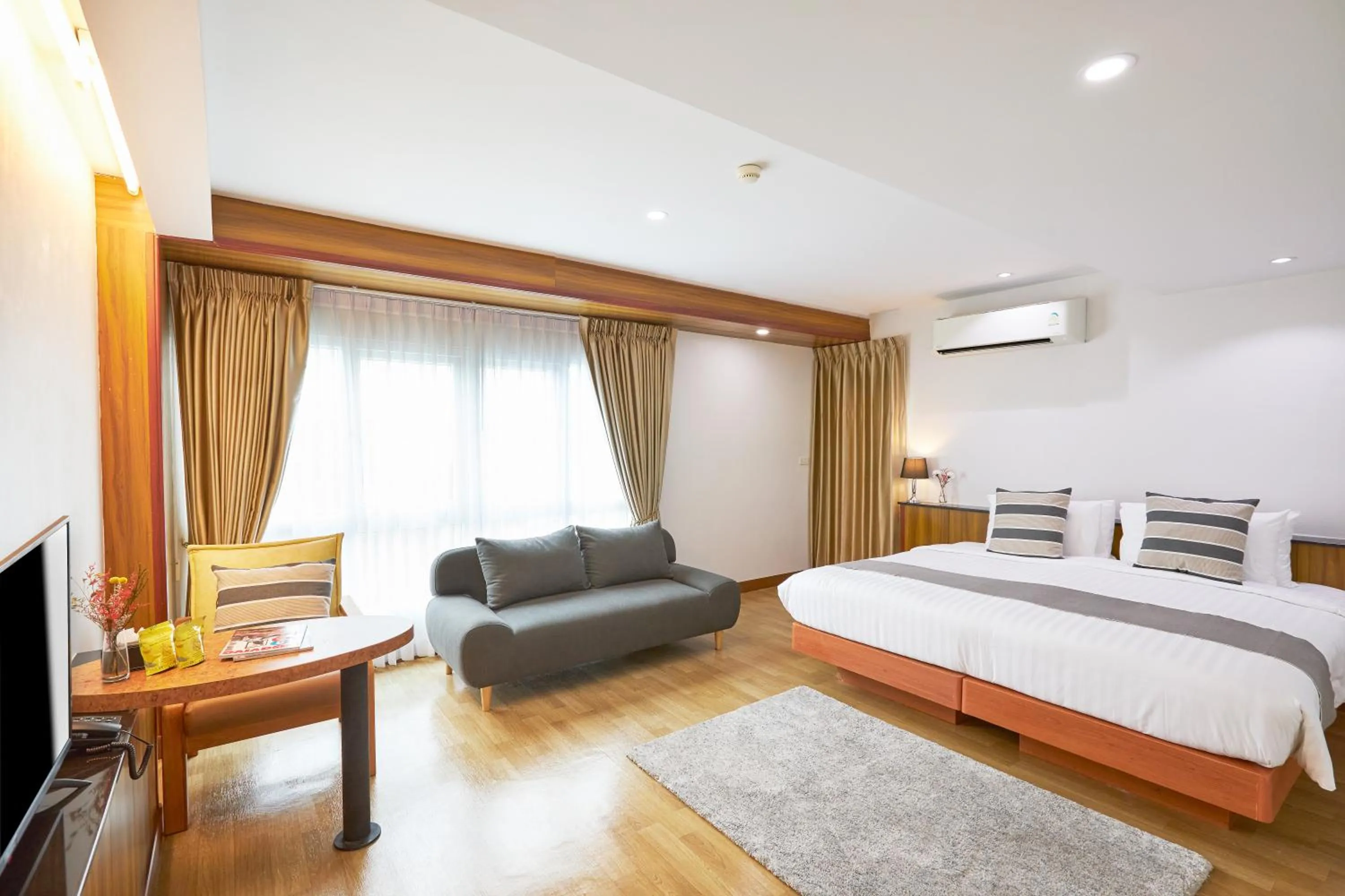 Bedroom in NJOY Prestige Grand Hotel Don Mueang