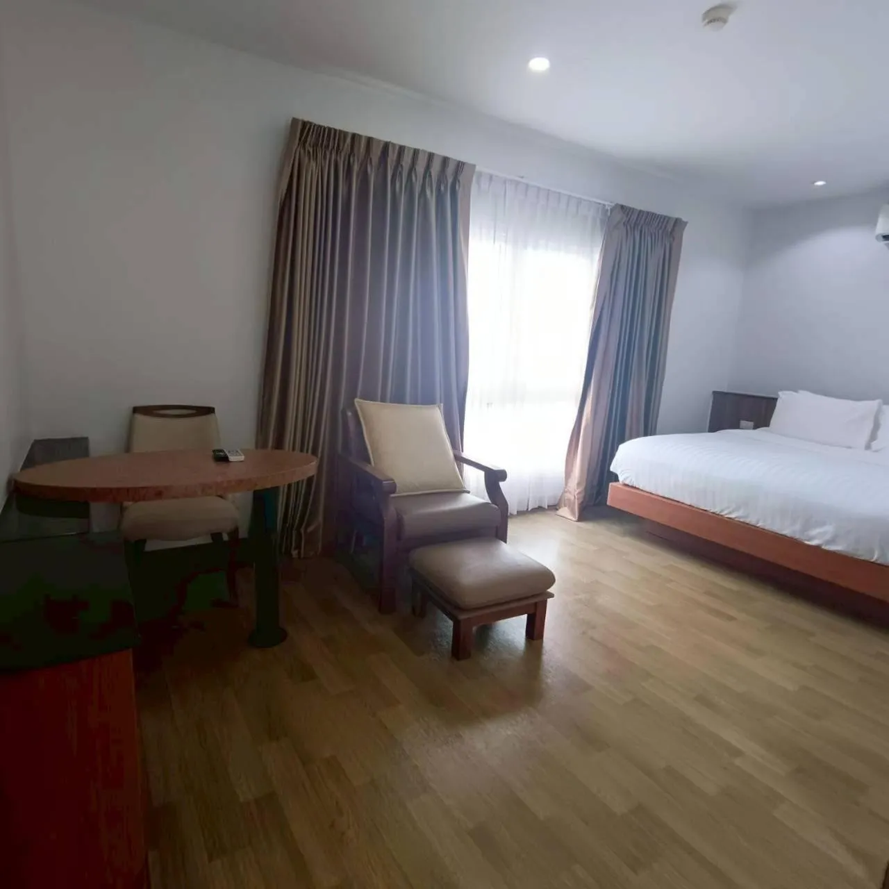 Bed in Cozy Donmueang Hotel