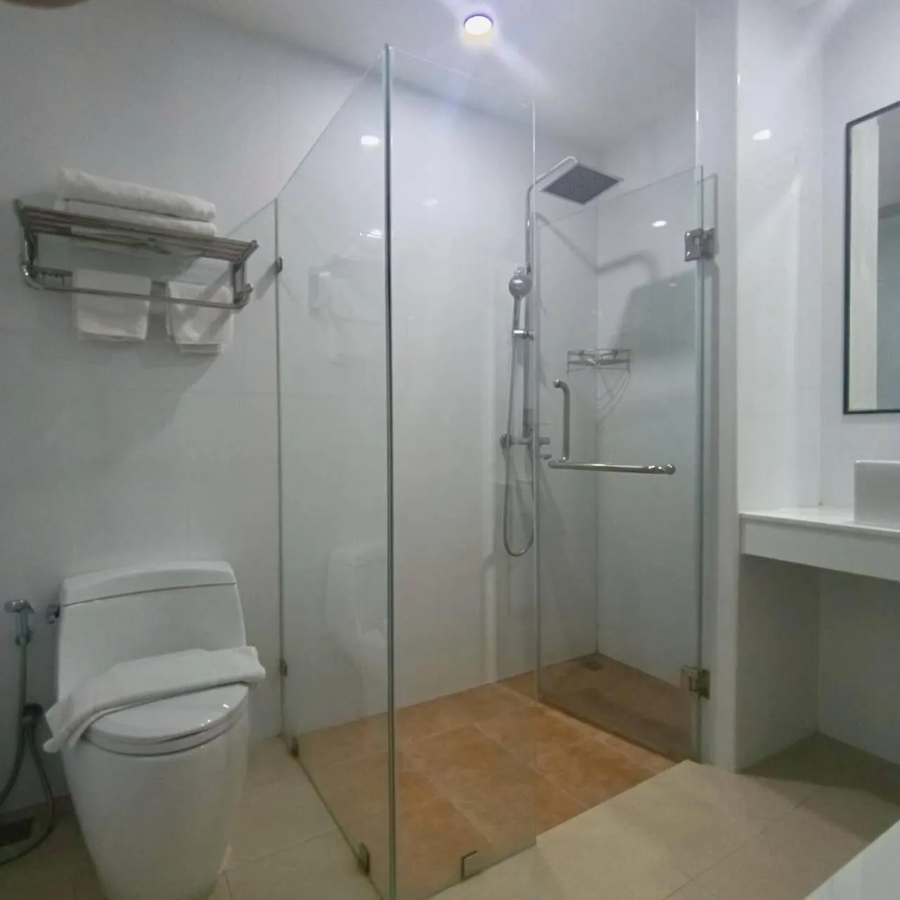 Cozy Donmueang Hotel