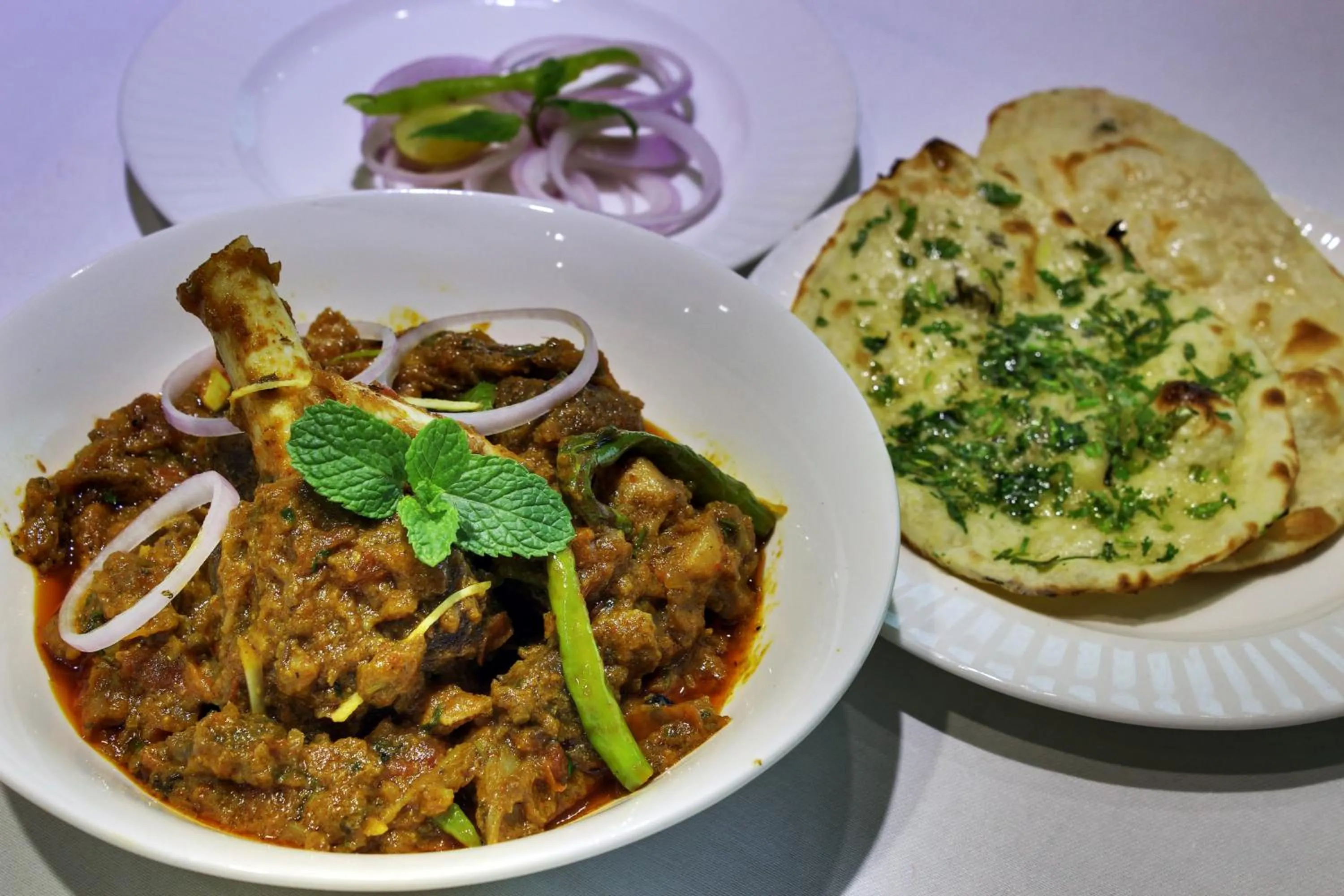 Restaurant/places to eat in The Radiant Swan