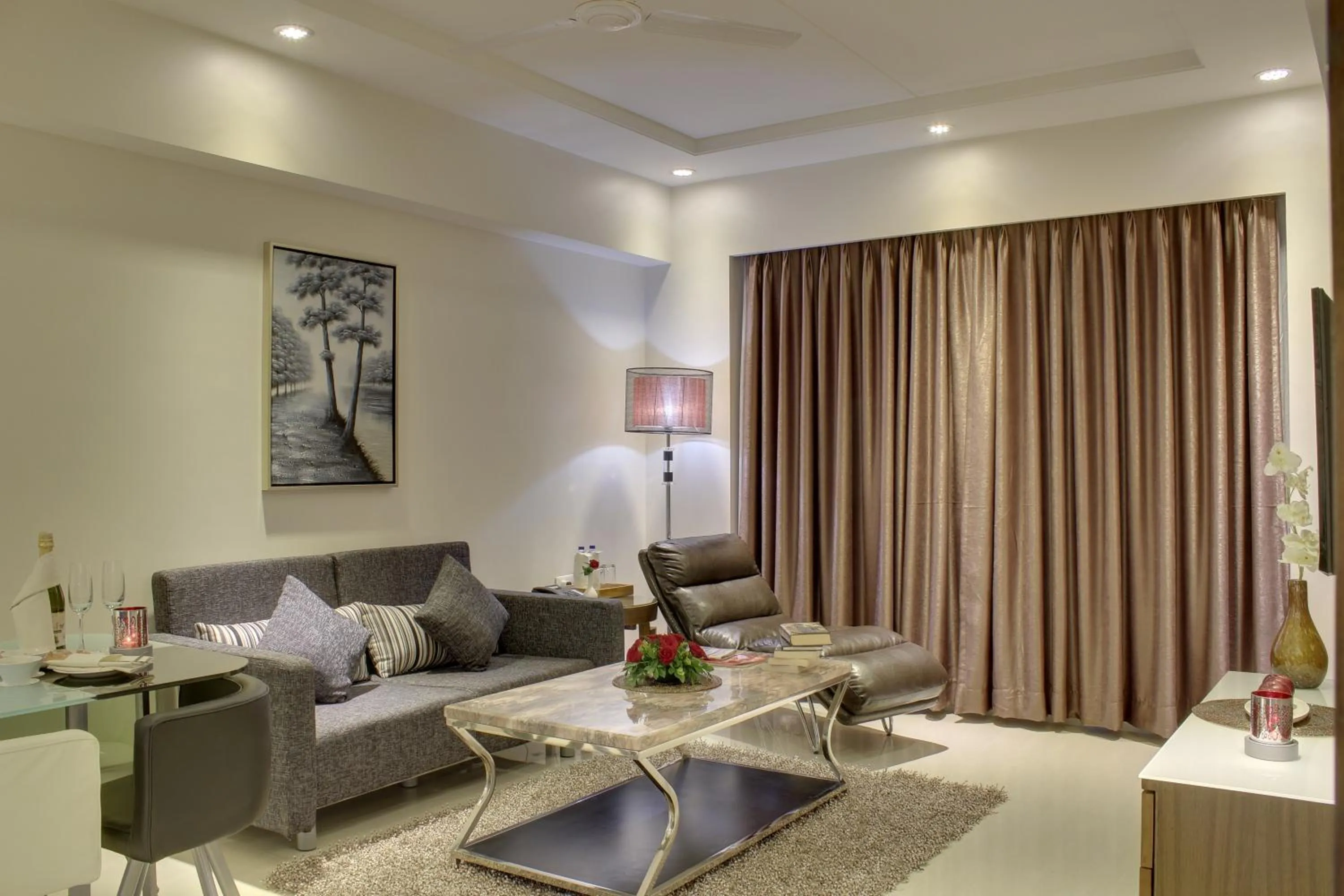 Living room in The Radiant Swan