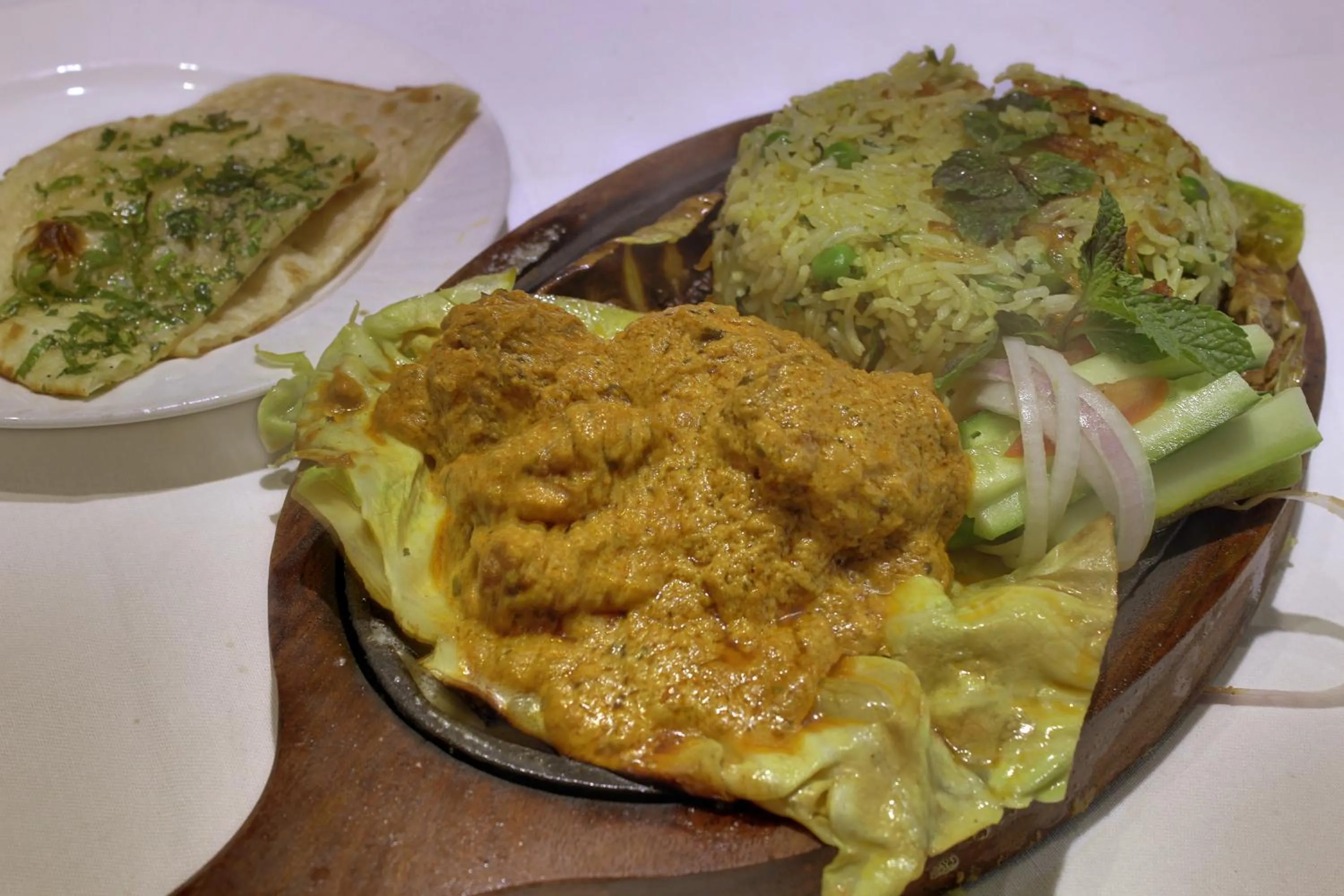 Restaurant/places to eat in The Radiant Swan