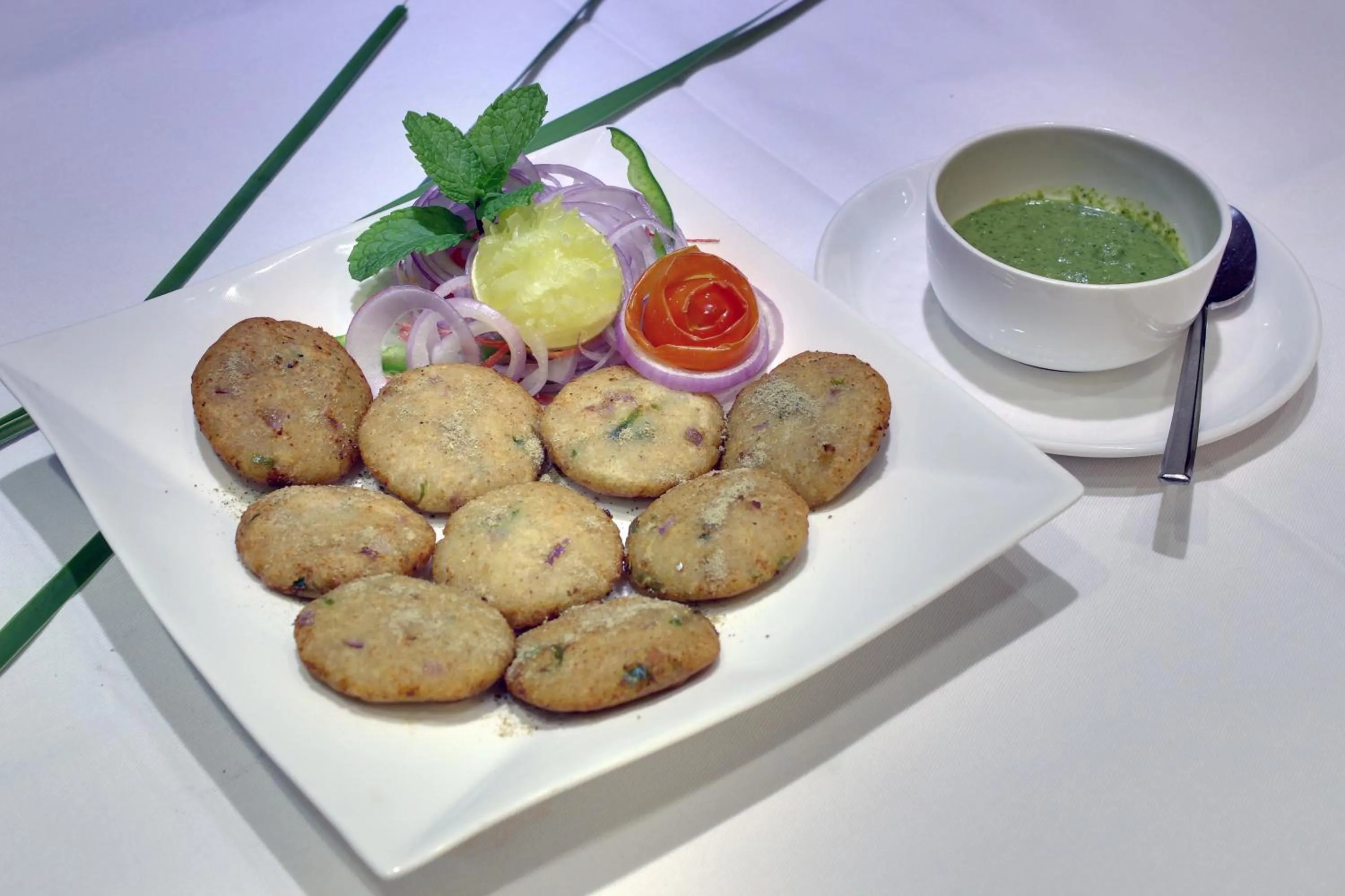 Food and drinks in The Radiant Swan