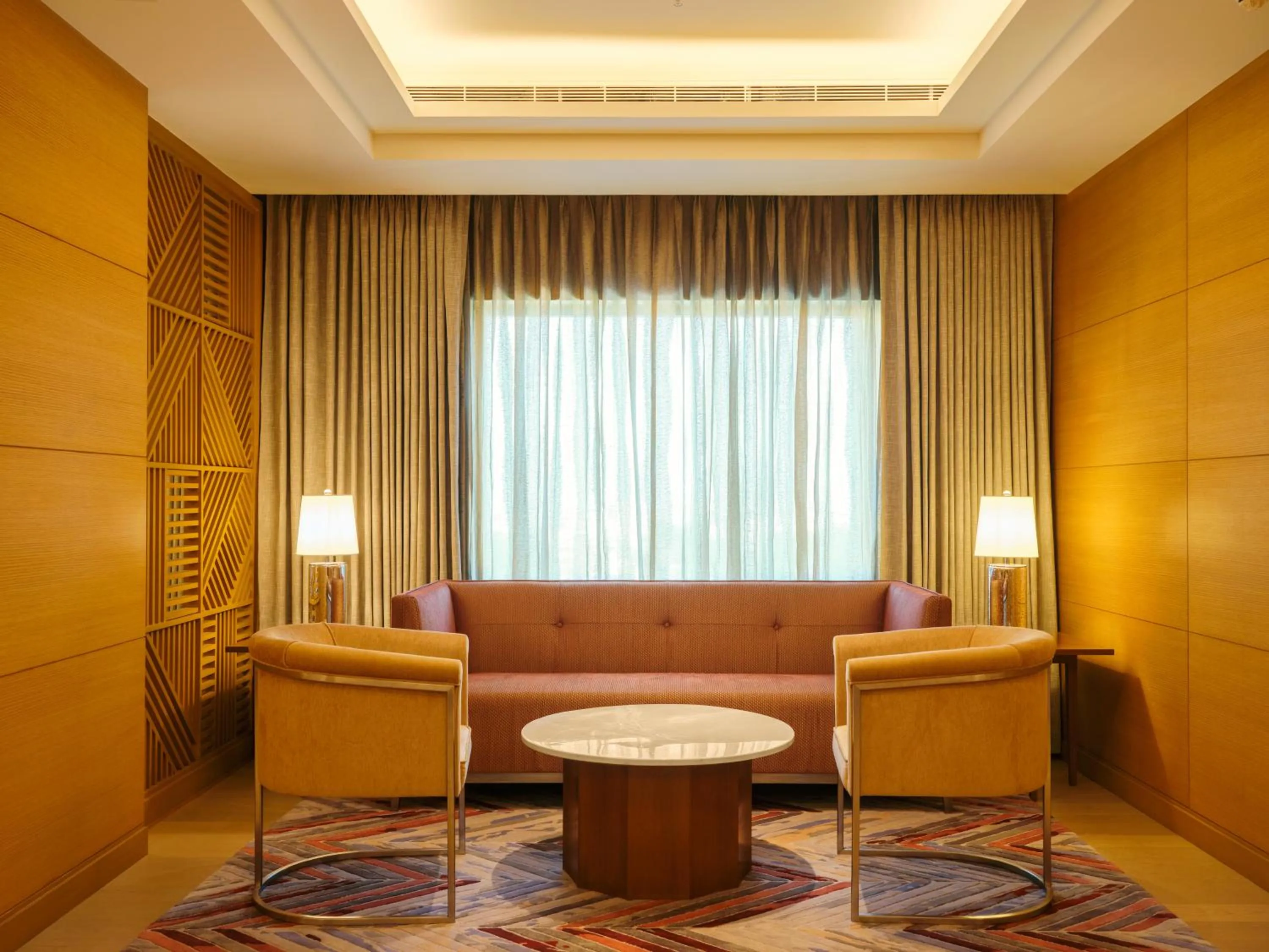 Lounge or bar in The Leela Hyderabad Banjara Hills