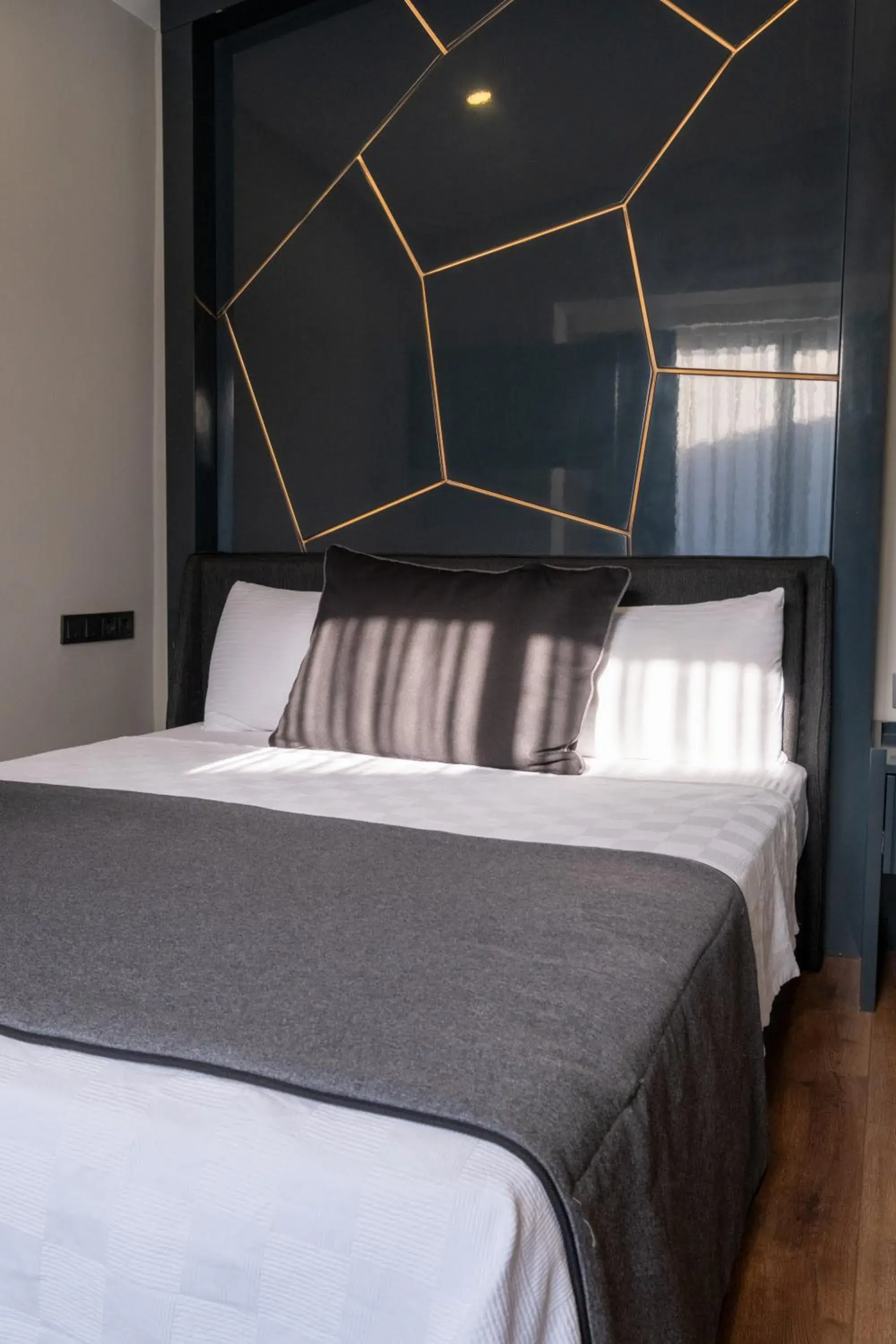 Standard Queen Room in Lucky Monkey Midi Hotel Standard Queen Room in Lucky Monkey Midi Hotel