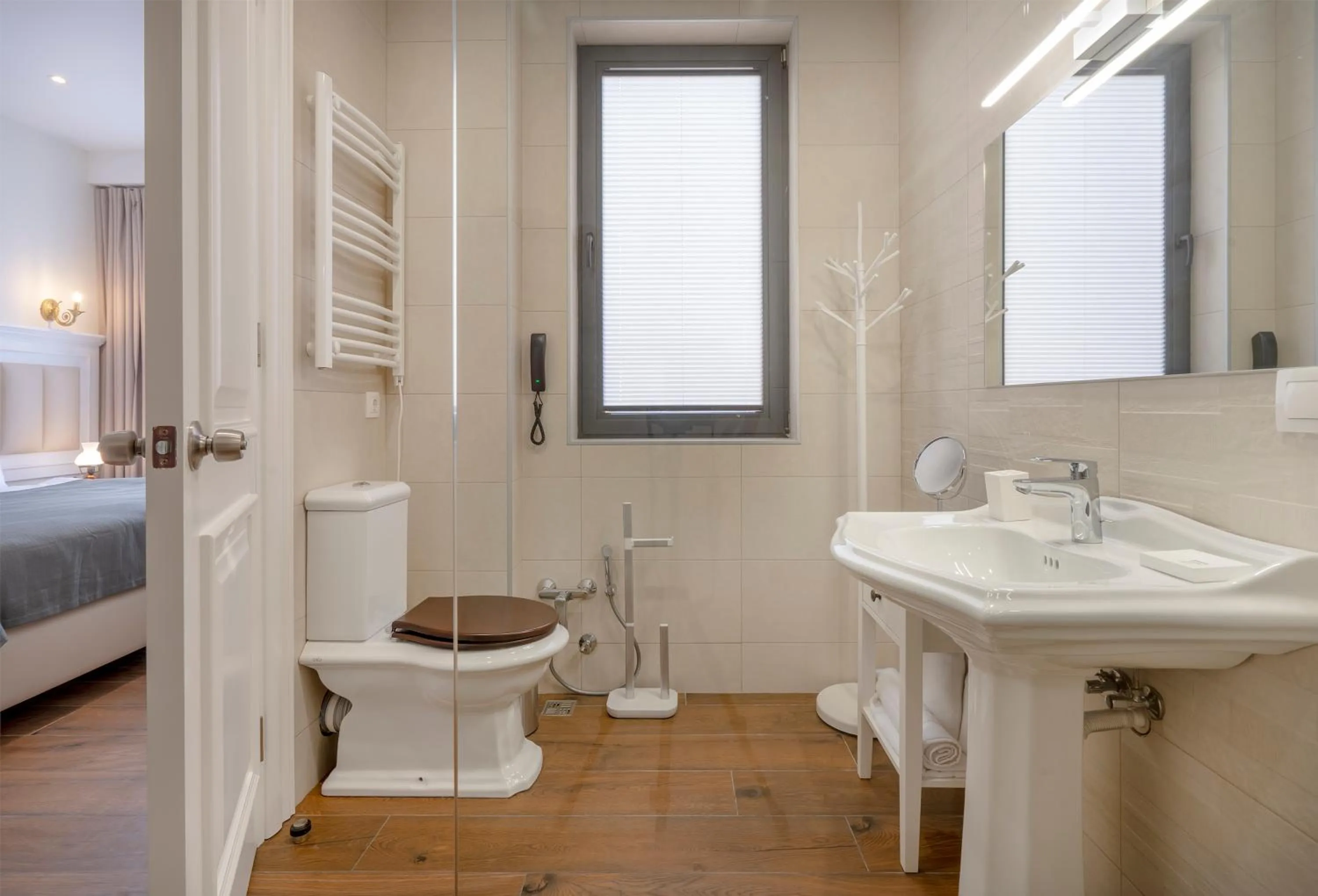 Shower in Iris Hotel