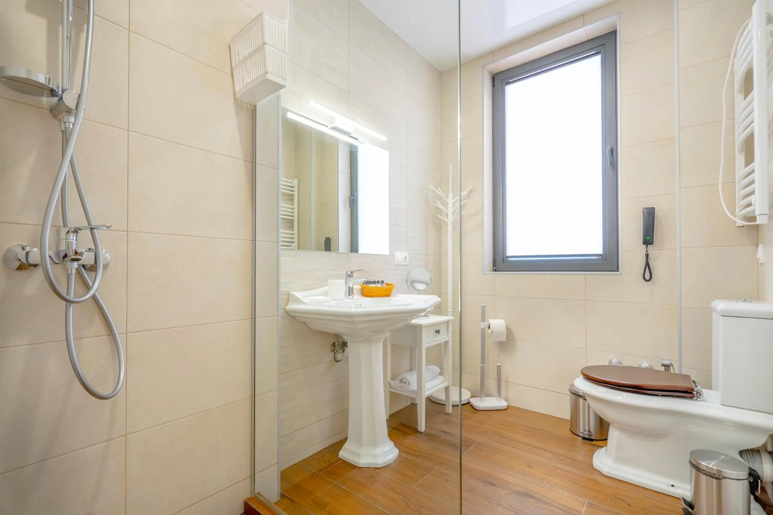 Shower in Iris Hotel