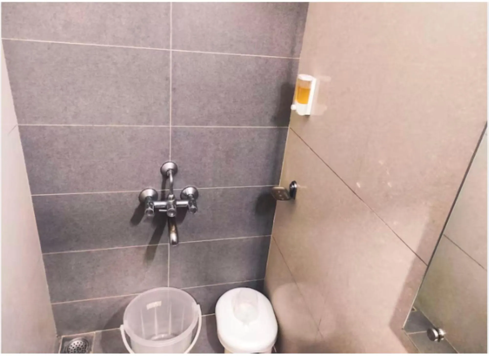 Hotel Orient Crown, Kolhapur