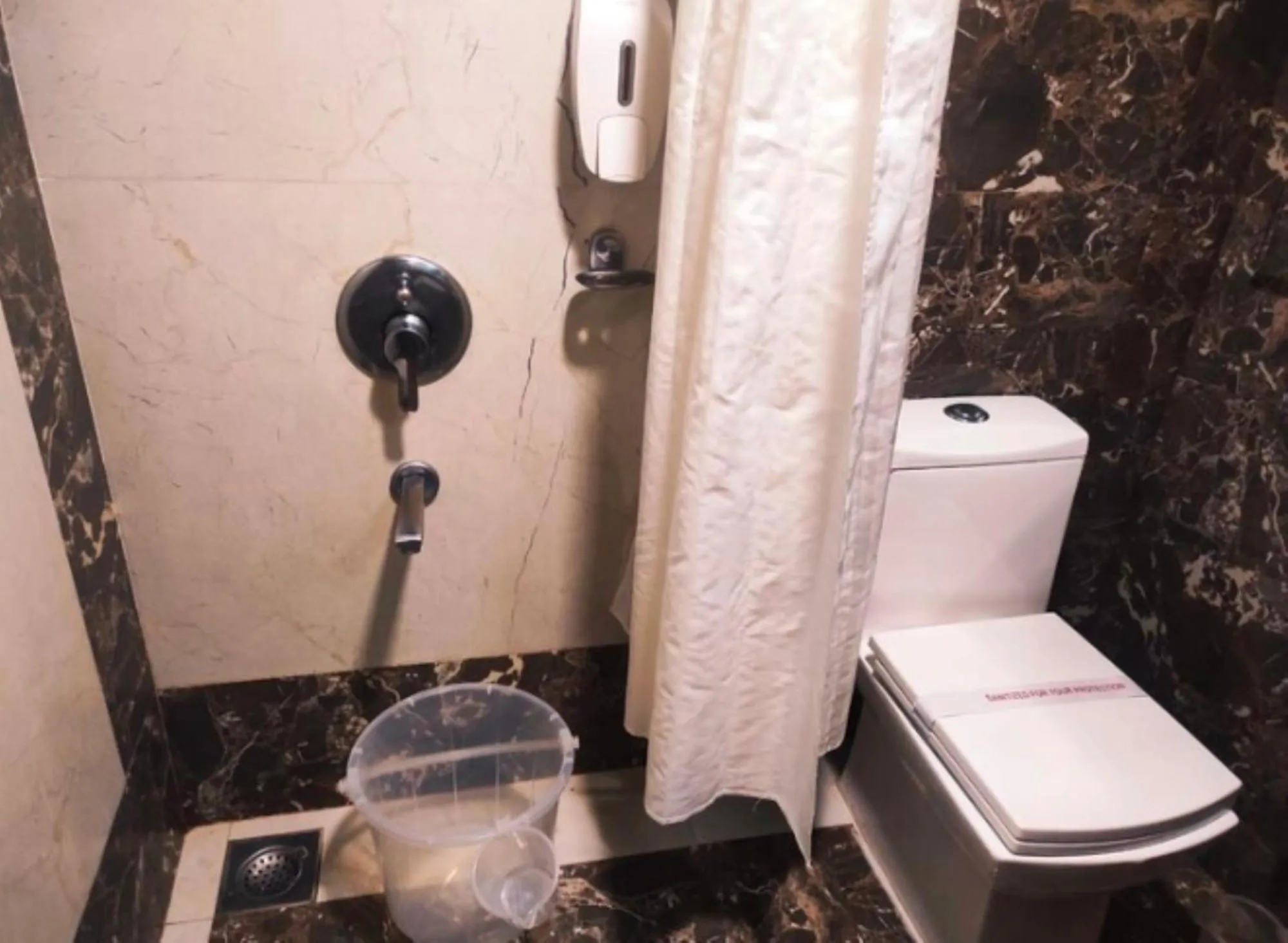 Hotel Orient Crown, Kolhapur