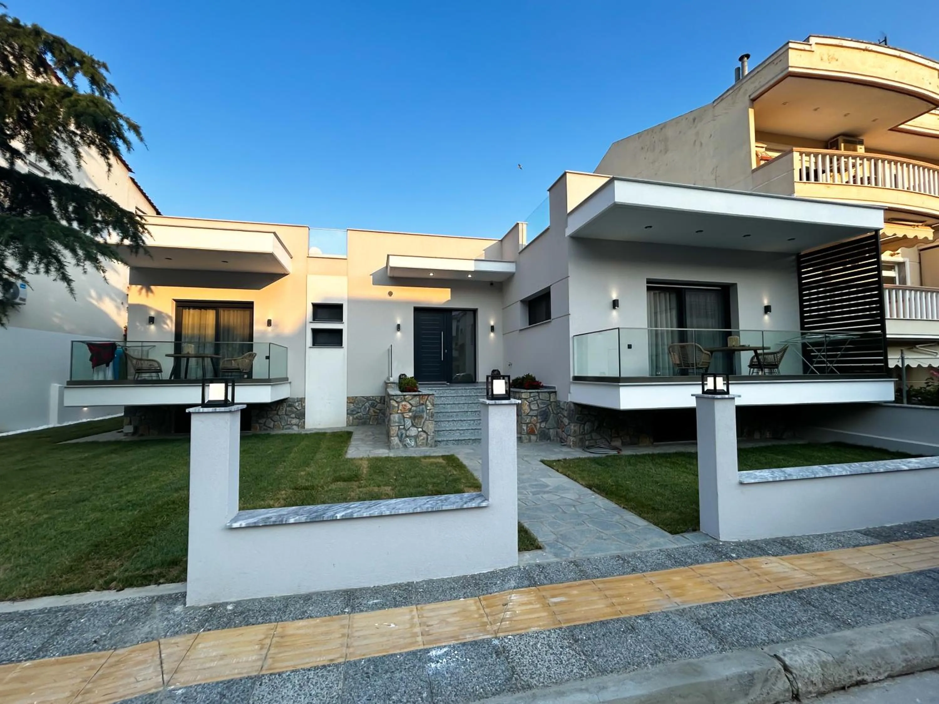 Dunes Luxury Apartments