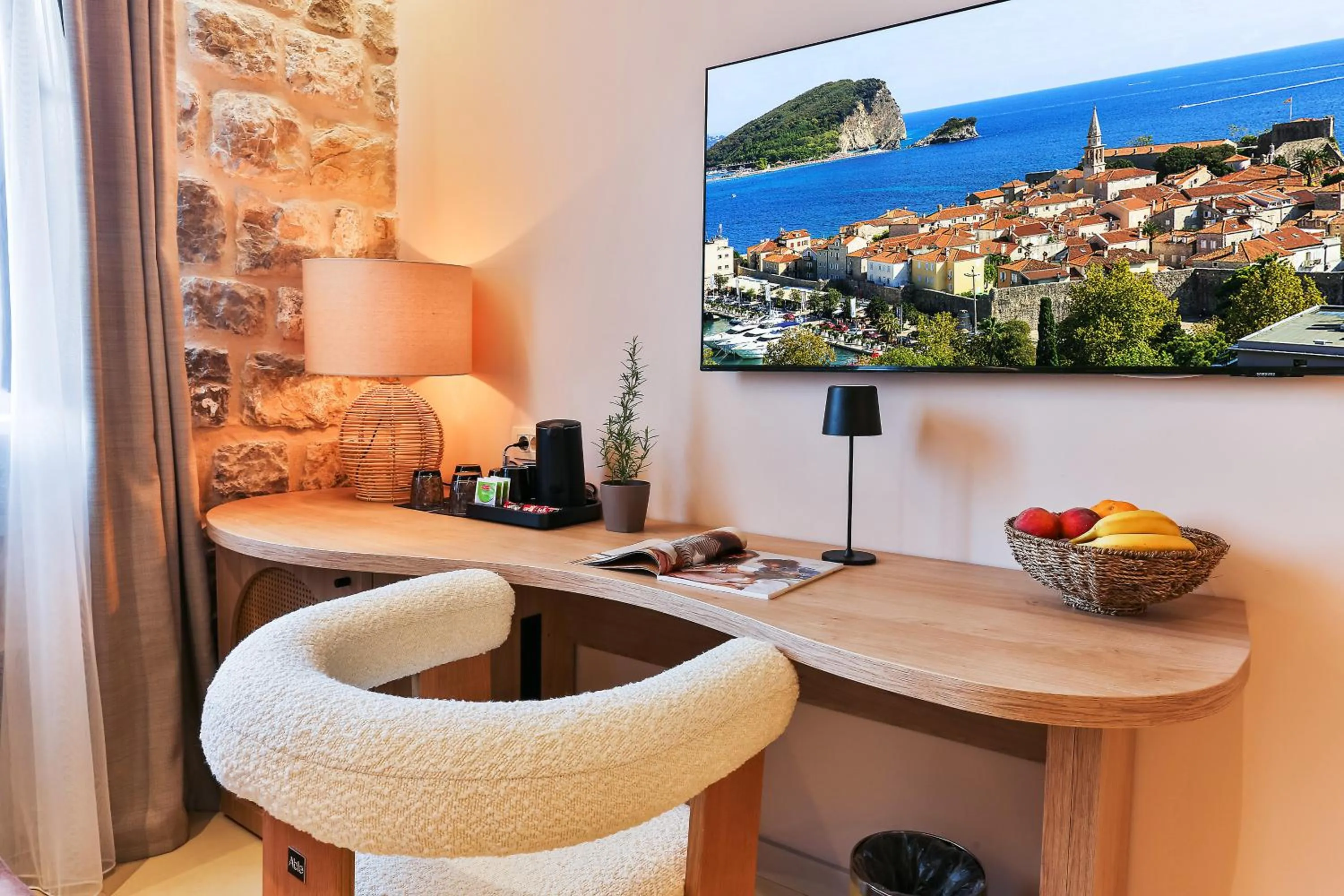 TV and multimedia in Boutique hotel Ruzmarin SPA & Garden by Aycon