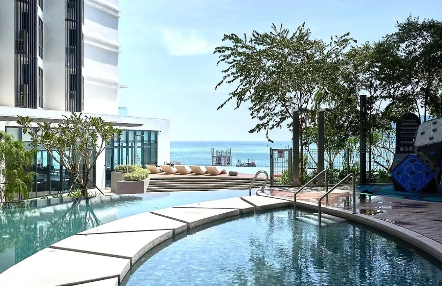 Swimming pool in The Shore Kota Kinabalu