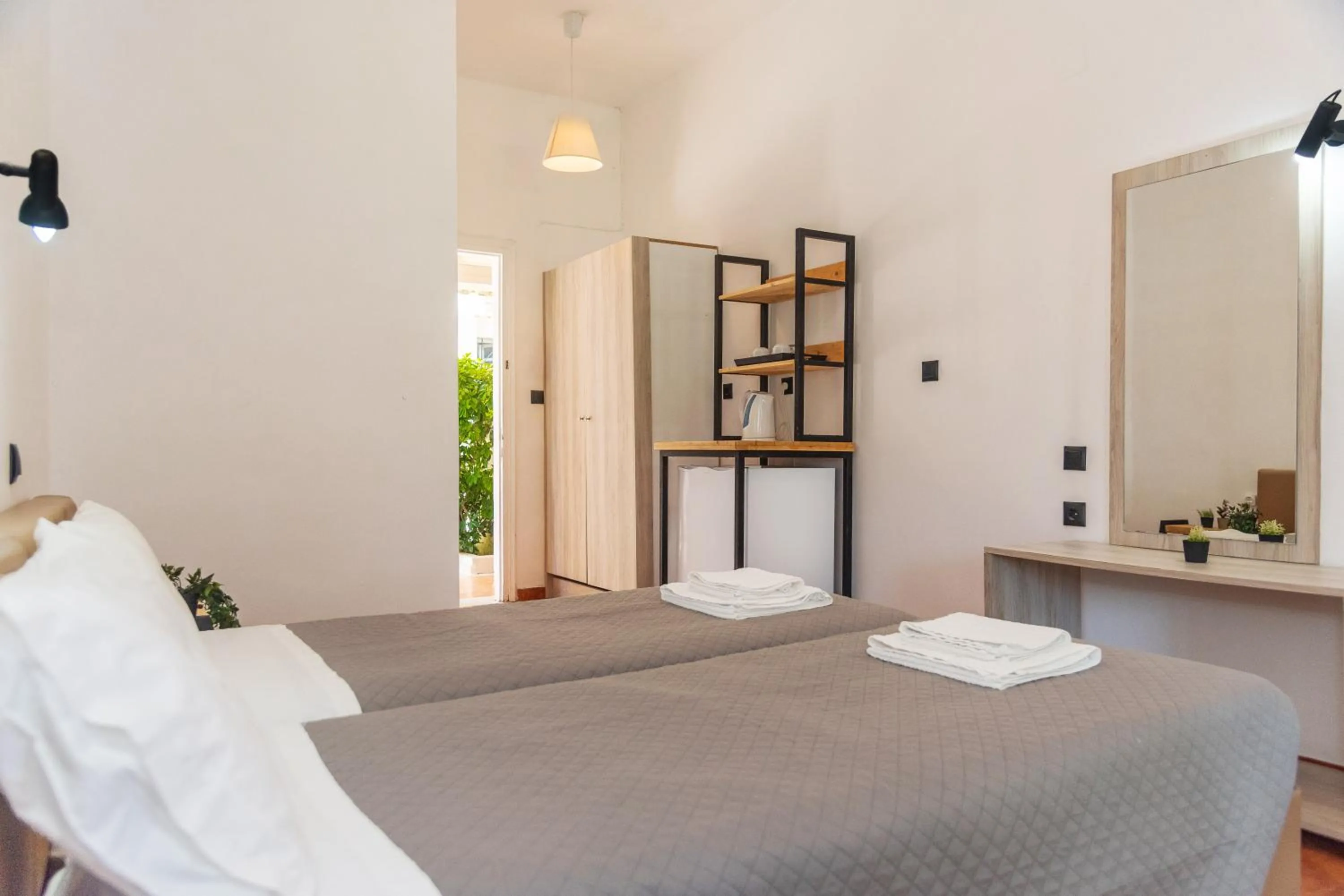 Photo of the whole room, Bed in Calypso Resort Kavos