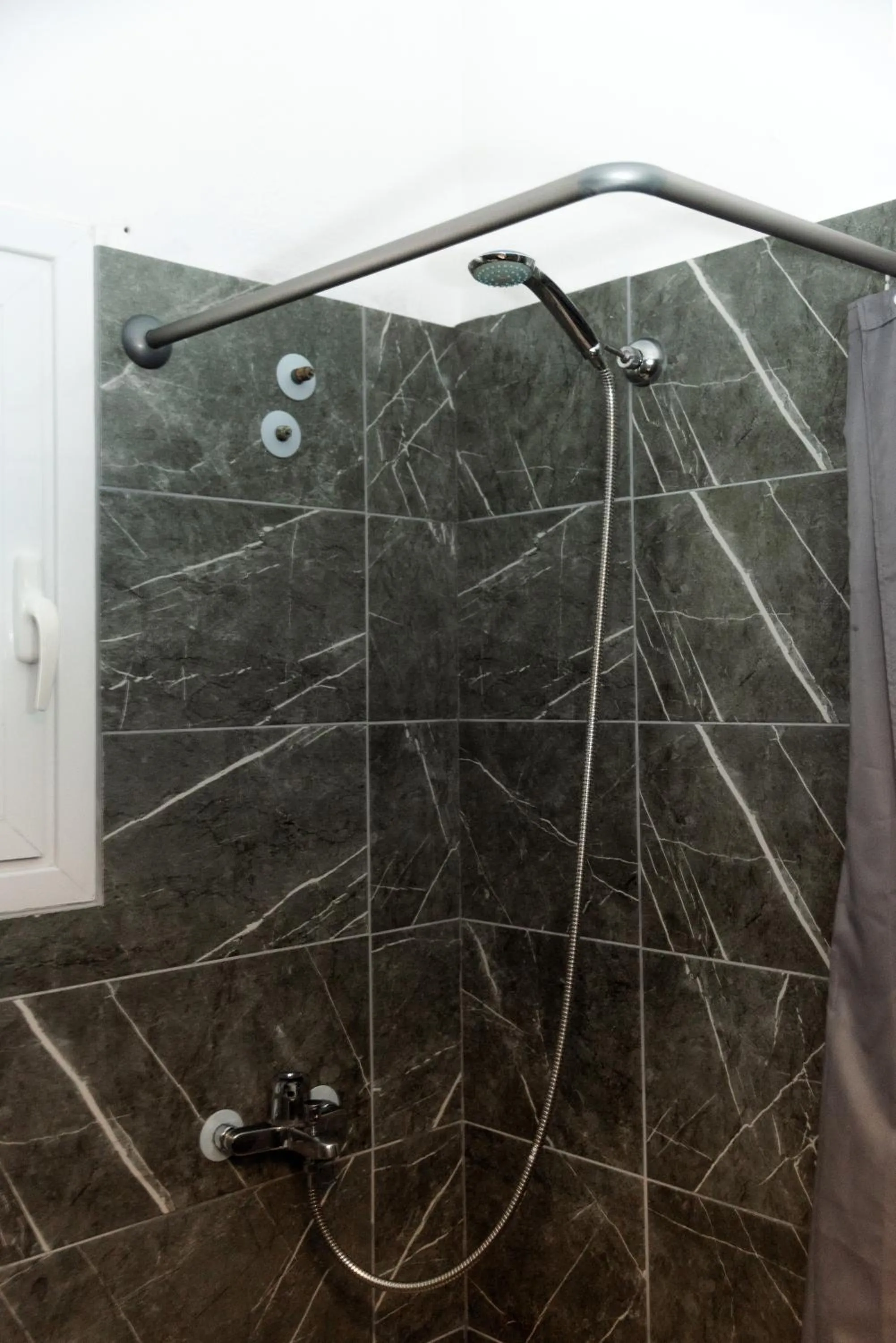 Shower in Calypso Resort Kavos