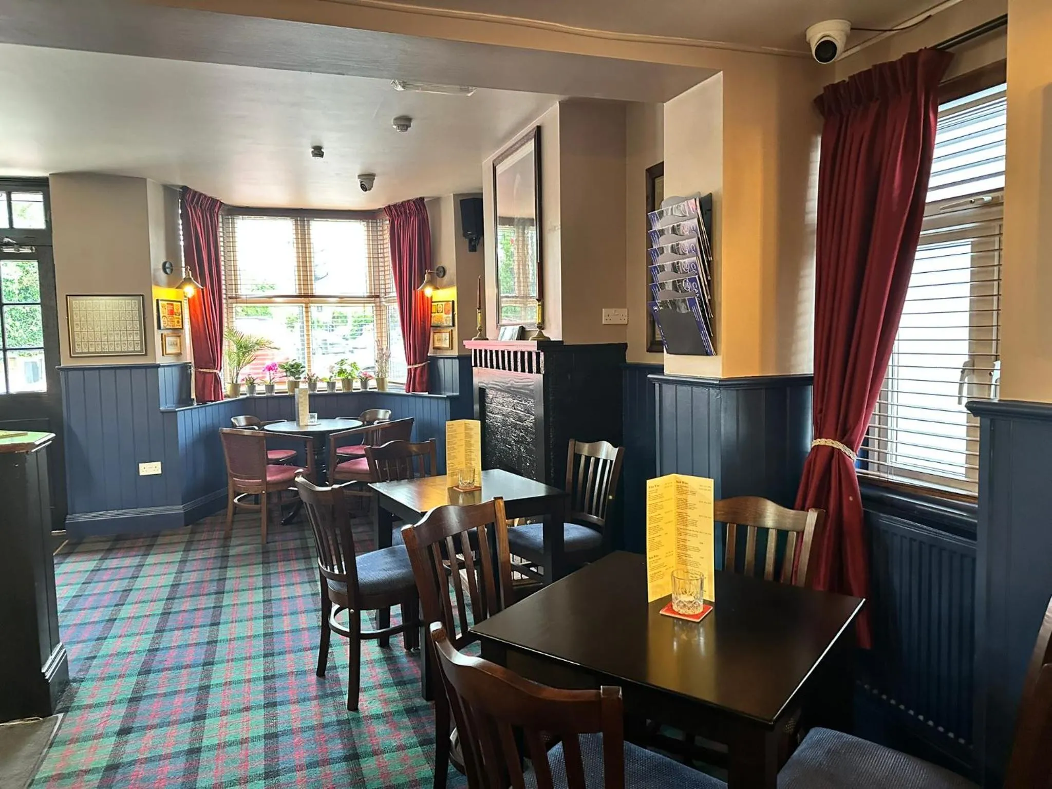 Restaurant/places to eat in The Prince Albert Pub & Hotel with onsite FREE PARKING 2 minutes from Legoland
