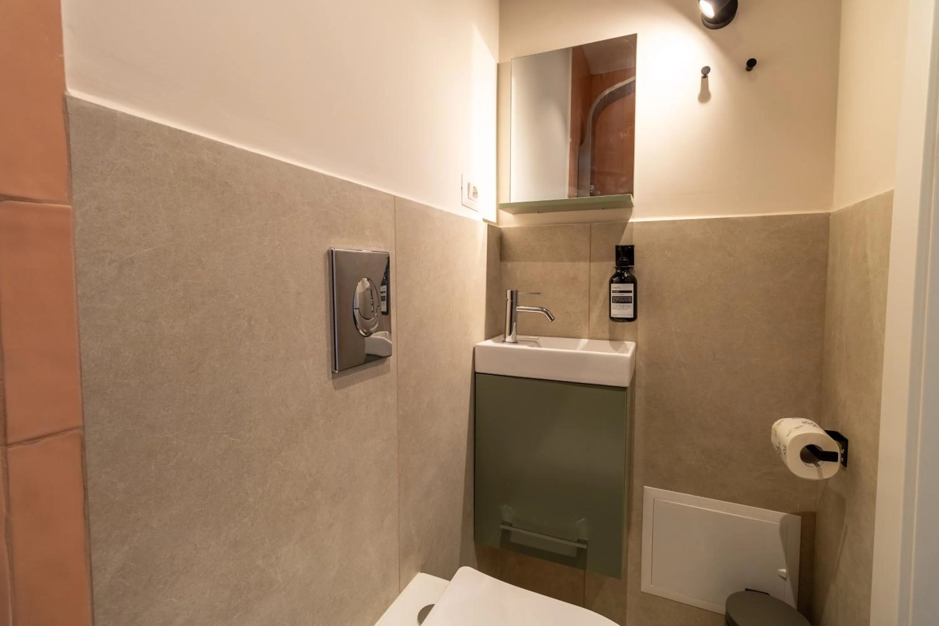 Shower in Guesthouse Emilio