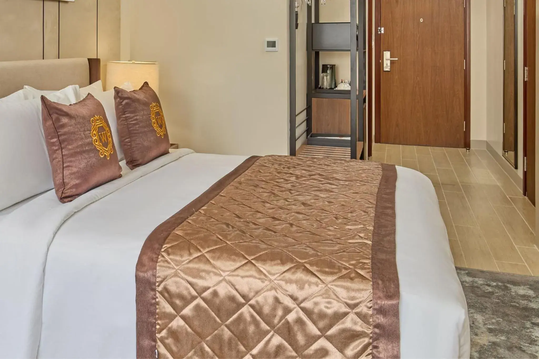 Queen Room with Pool View in Grand Westside Manila Bay Queen Room with Pool View in Grand Westside Manila Bay