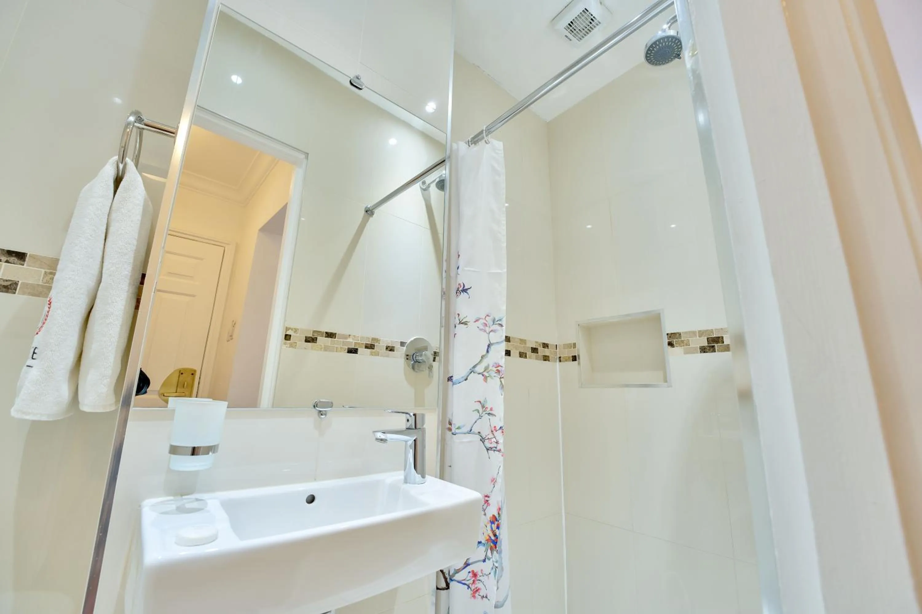 Jubilee Hotel Victoria