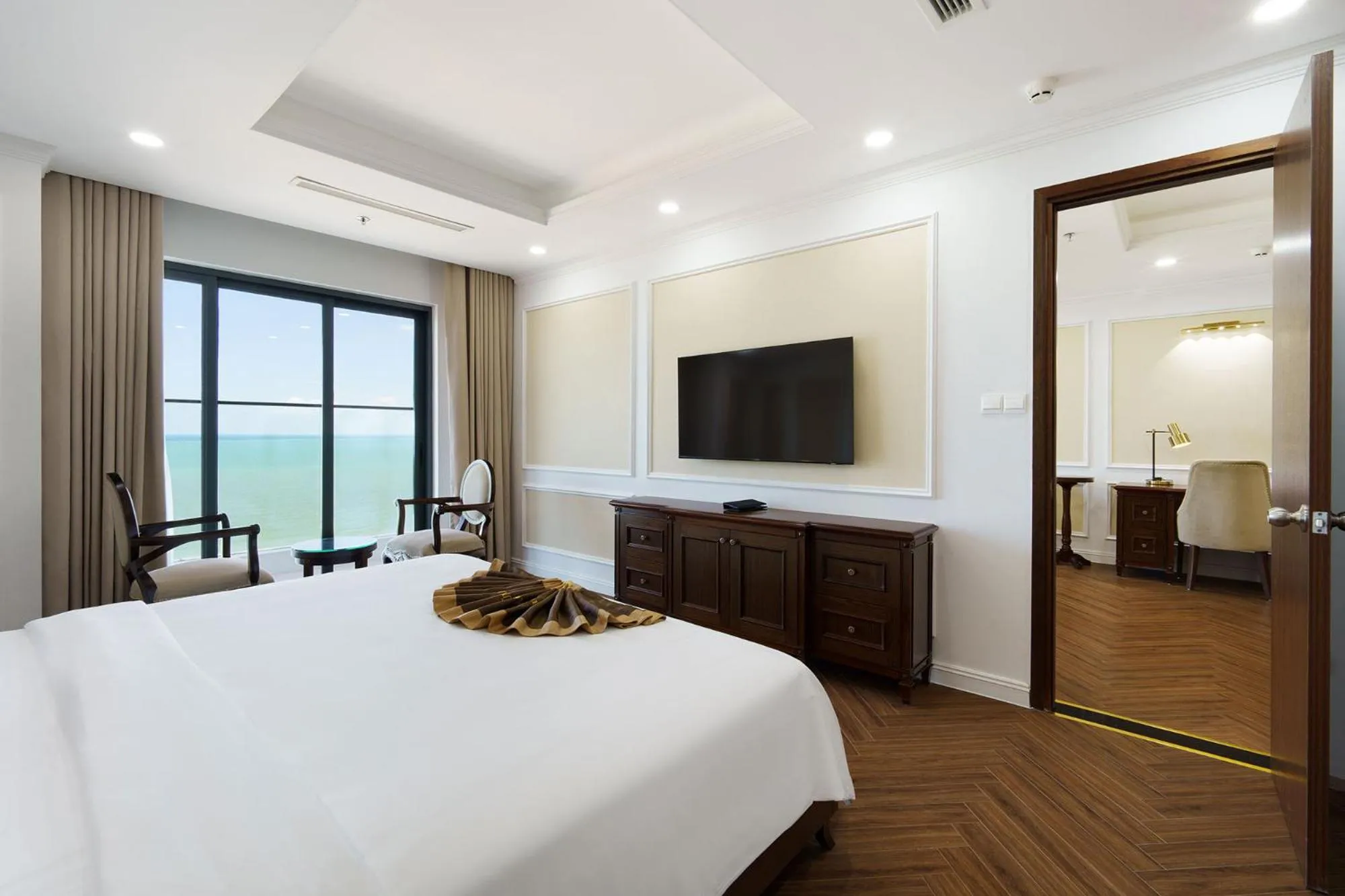 TV and multimedia, Bed in Victory Hotel Vung Tau - New Wing
