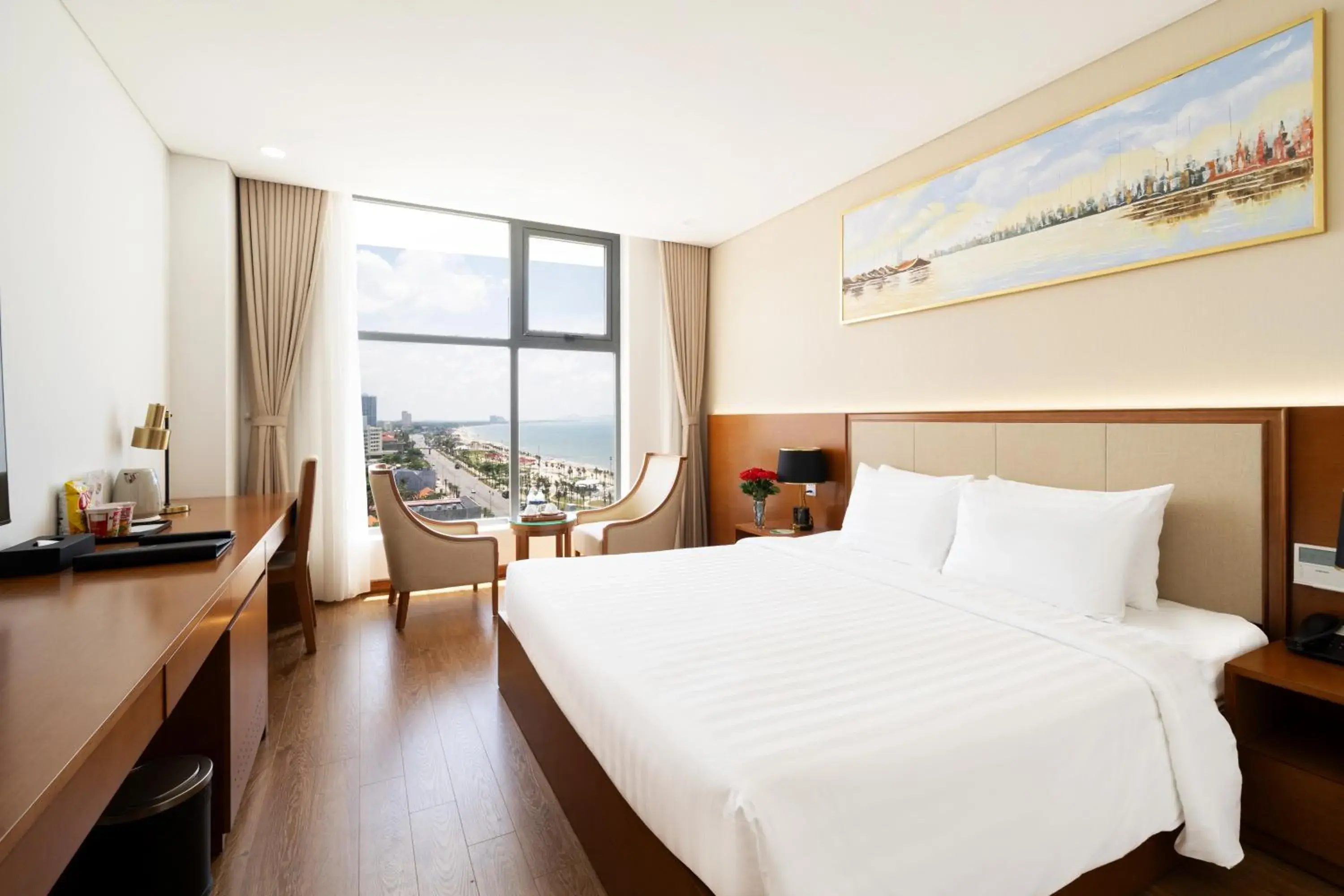 Deluxe Double Room with Partial Sea View in Victory Hotel Vung Tau - New Wing Deluxe Double Room with Partial Sea View in Victory Hotel Vung Tau - New Wing