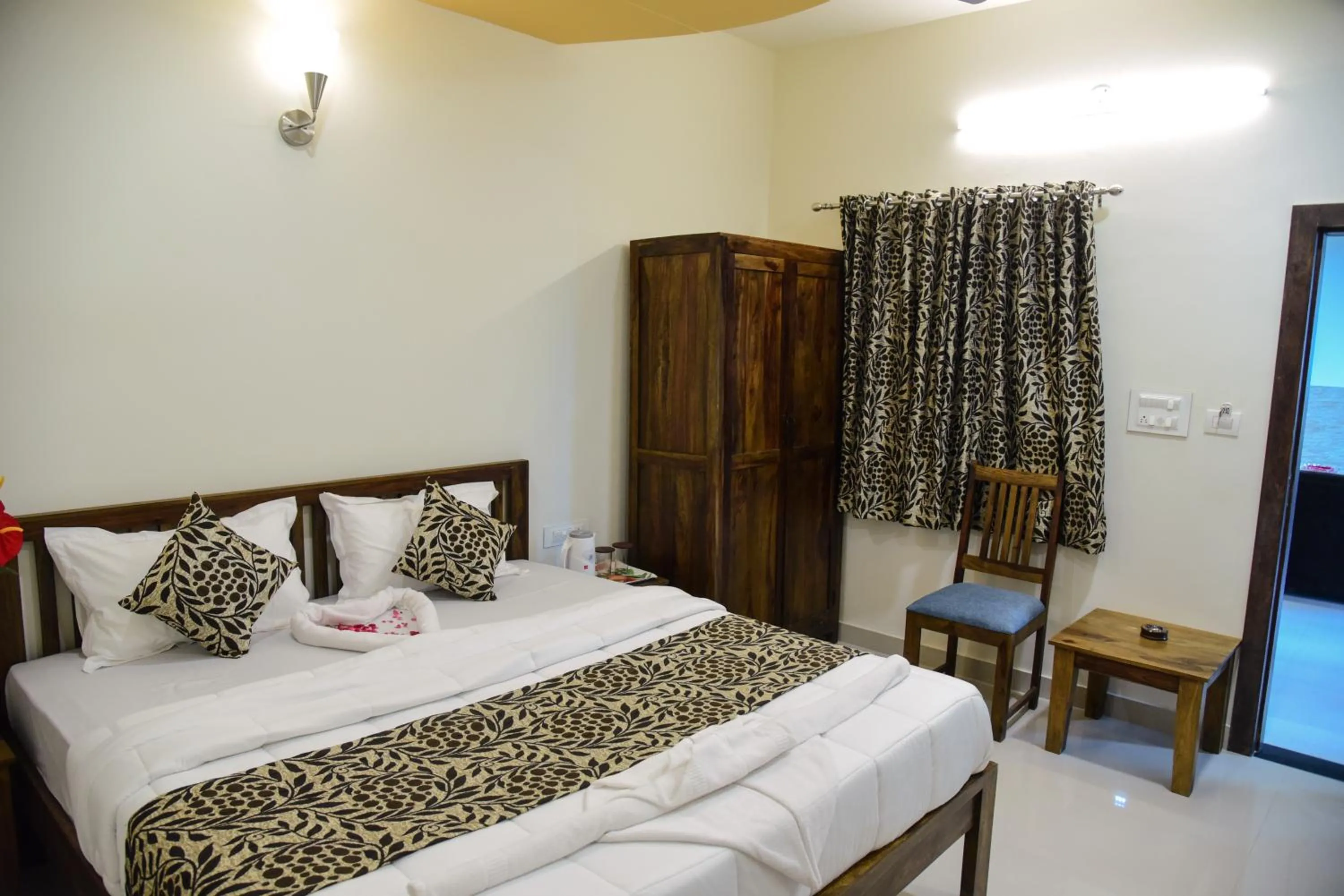 Bedroom, Bed in Hotel Global Inn