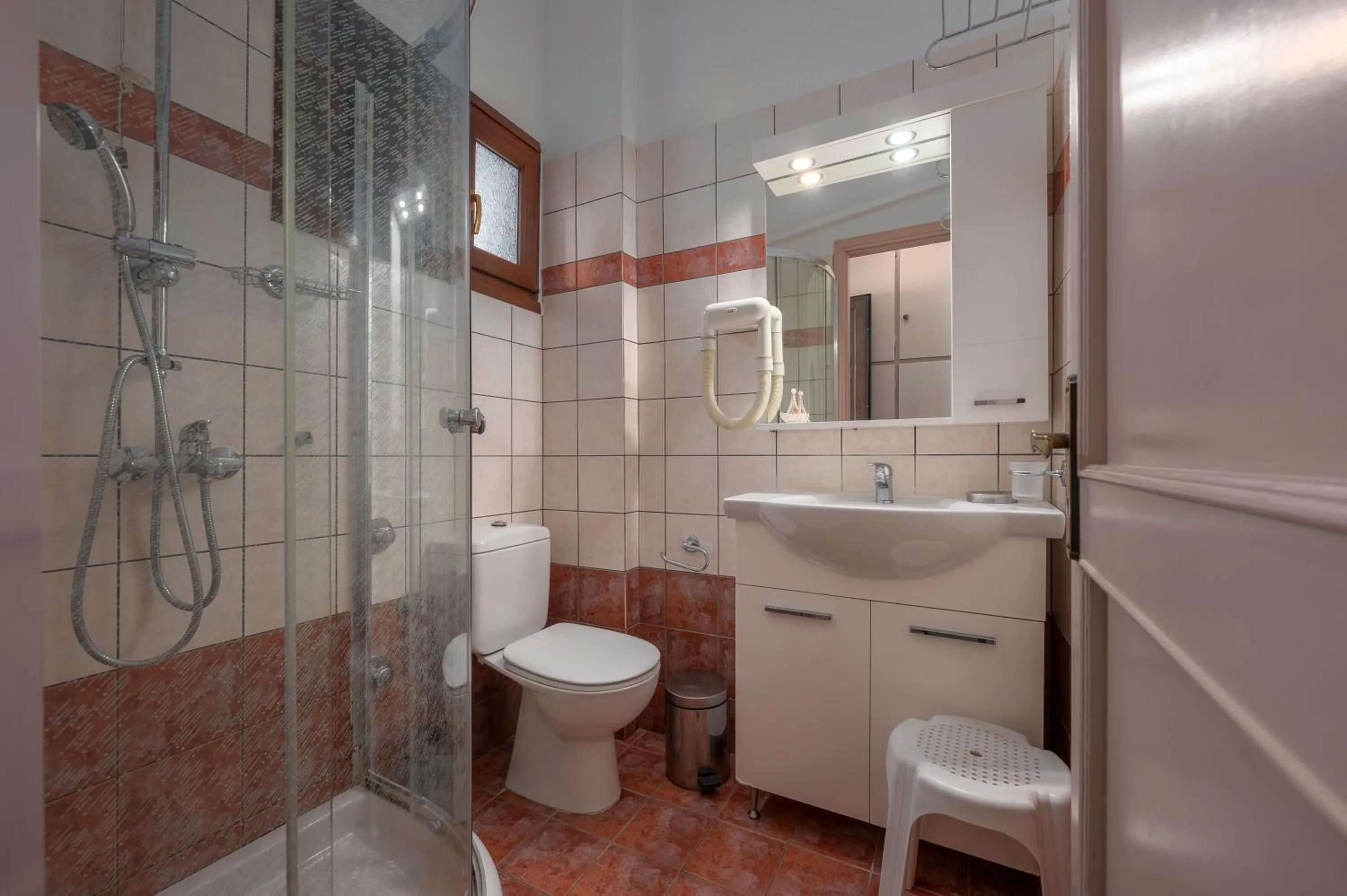 Bathroom in Agnanti Hotel Apartments