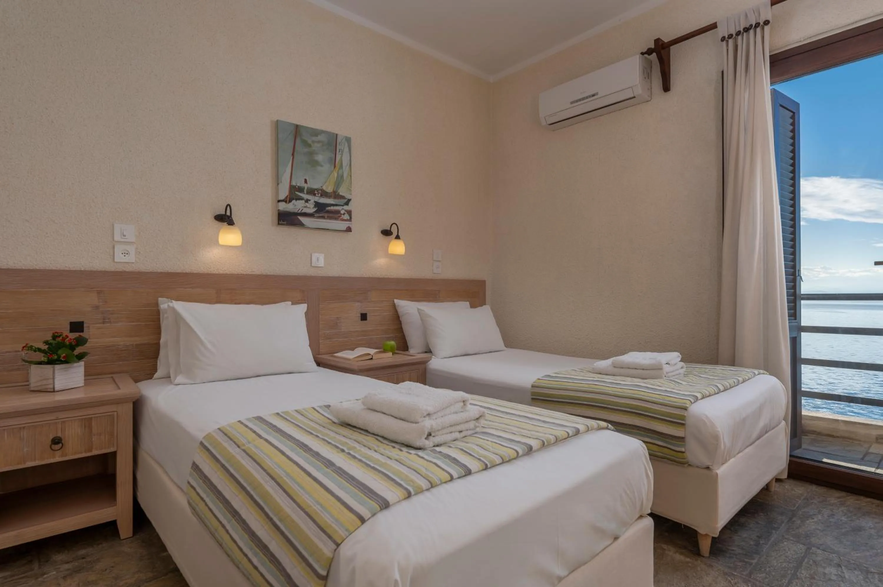 Bed in Agnanti Hotel Apartments