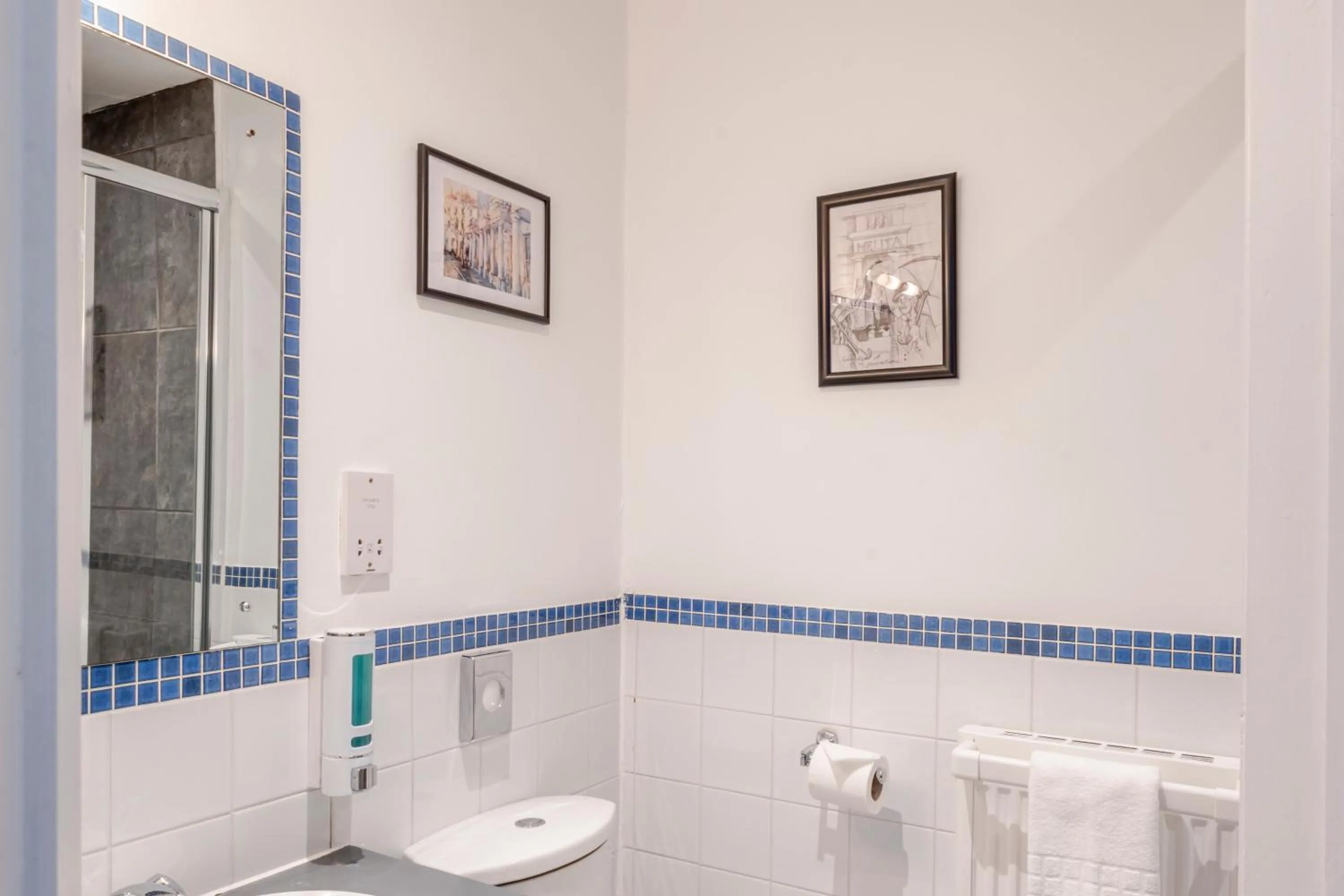 Bathroom in The Melita