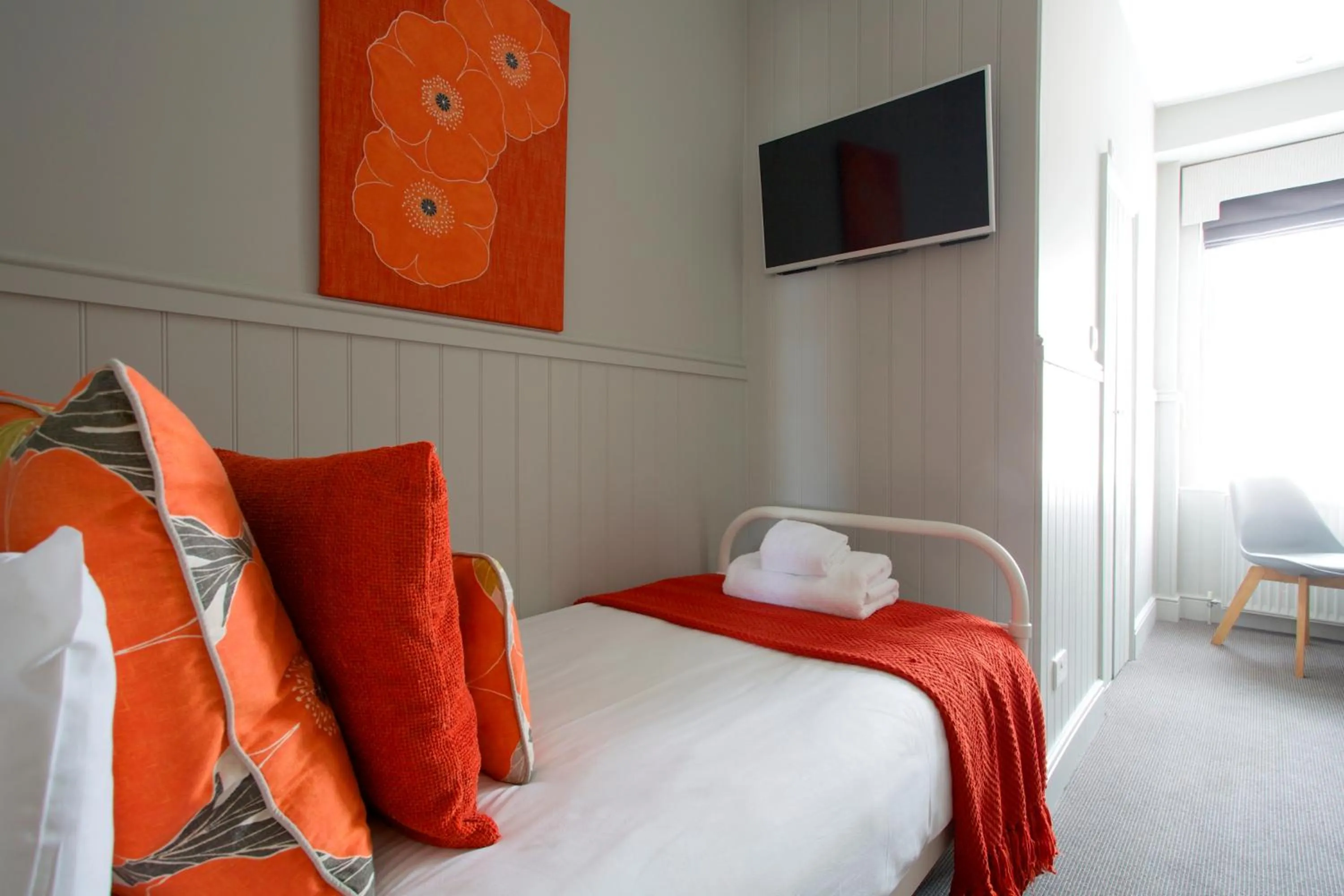 Photo of the whole room, Bed in Georgian House Hotel