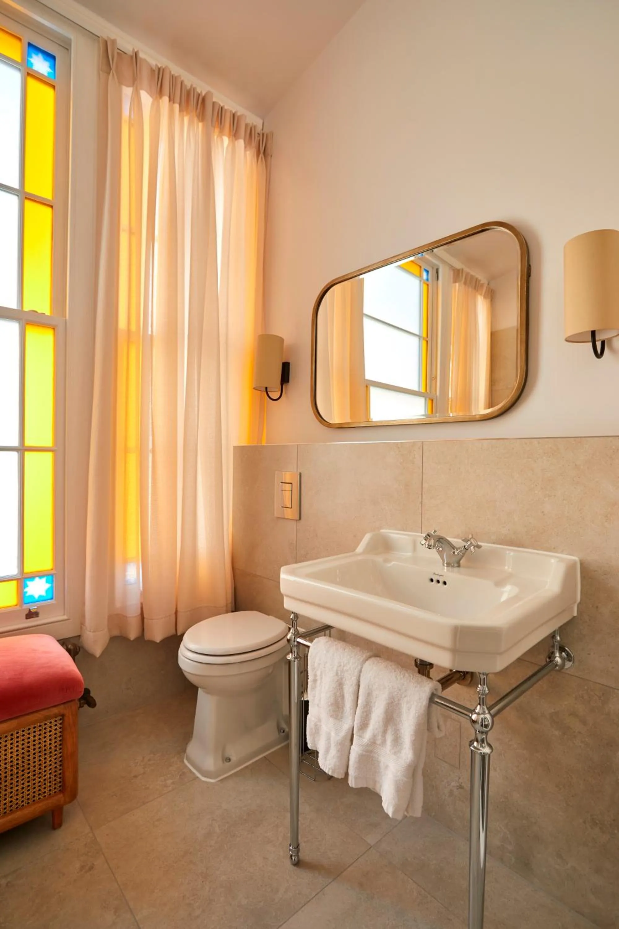 Bathroom in Georgian House Hotel