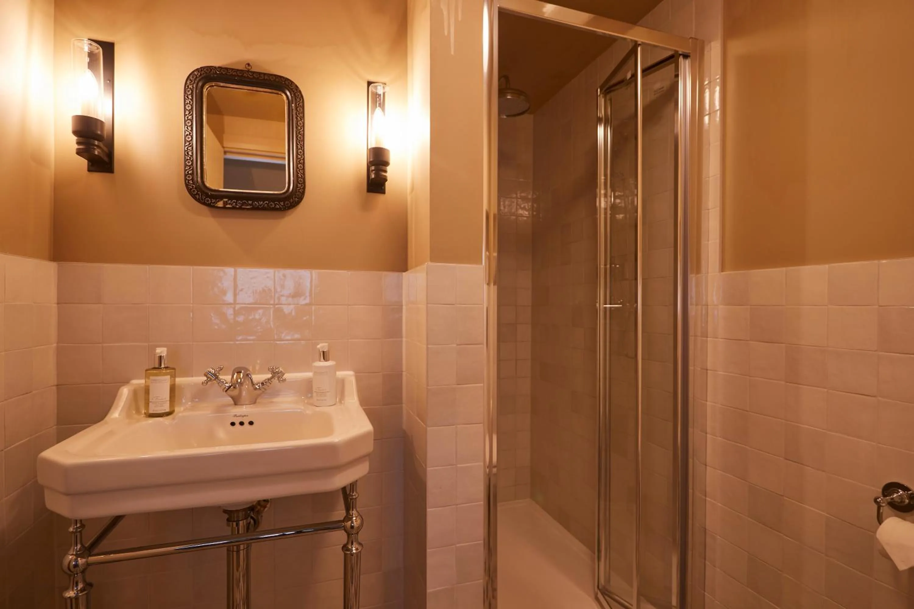 Photo of the whole room in Georgian House Hotel