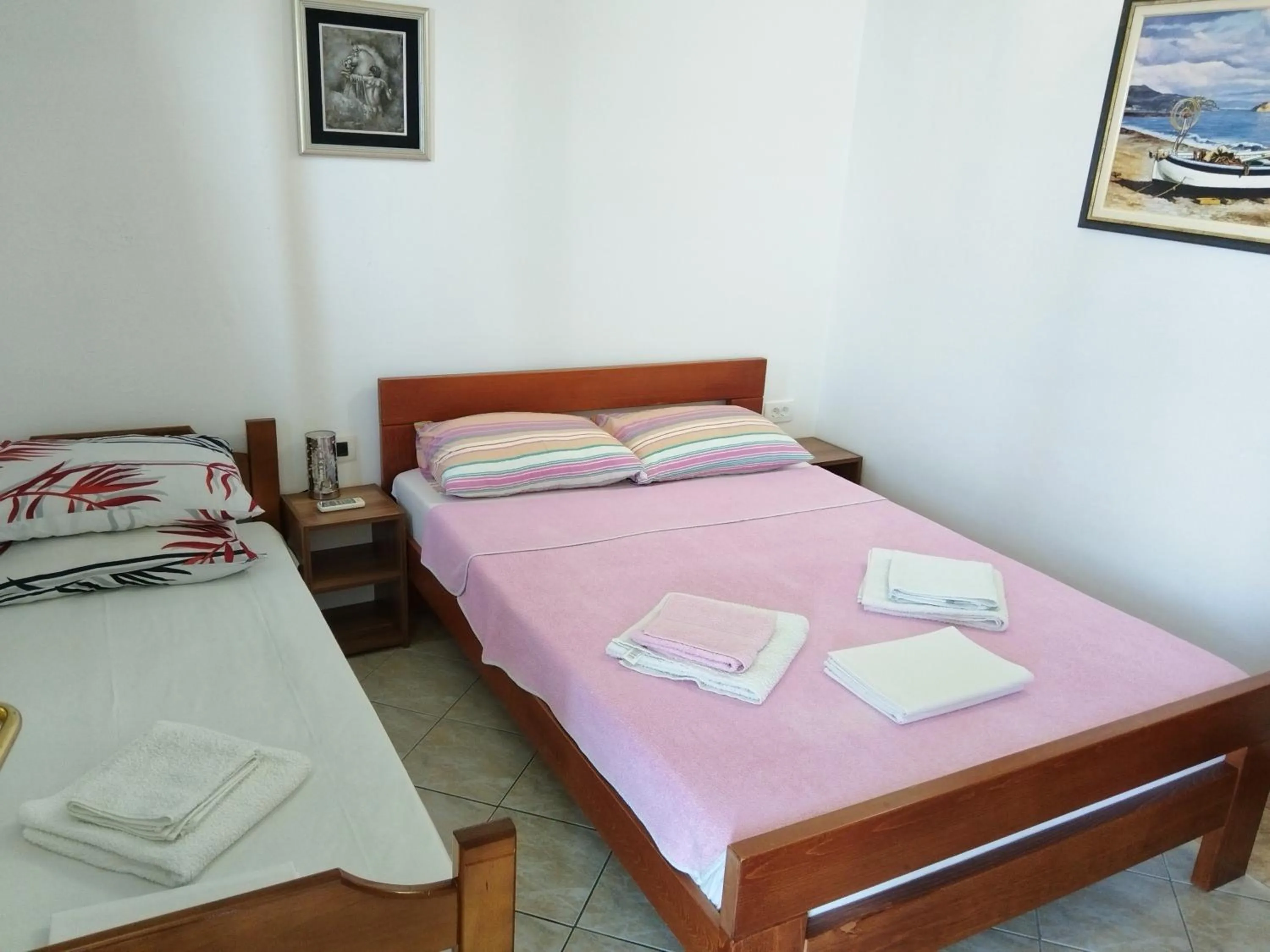 Two-Bedroom Apartment with Sea View in Apartmanes Volaric M