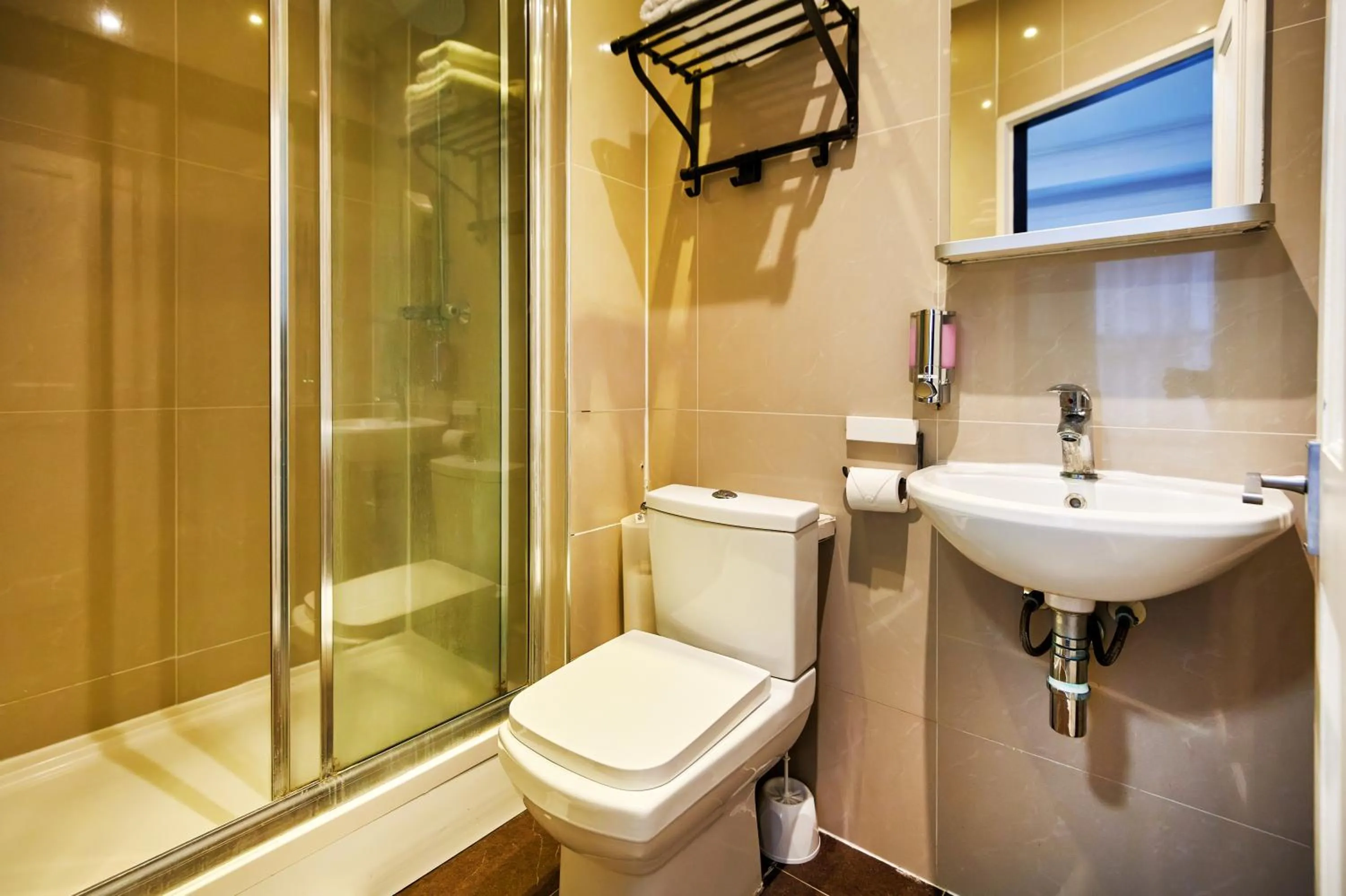 Bathroom in Huttons Hotel, Victoria London